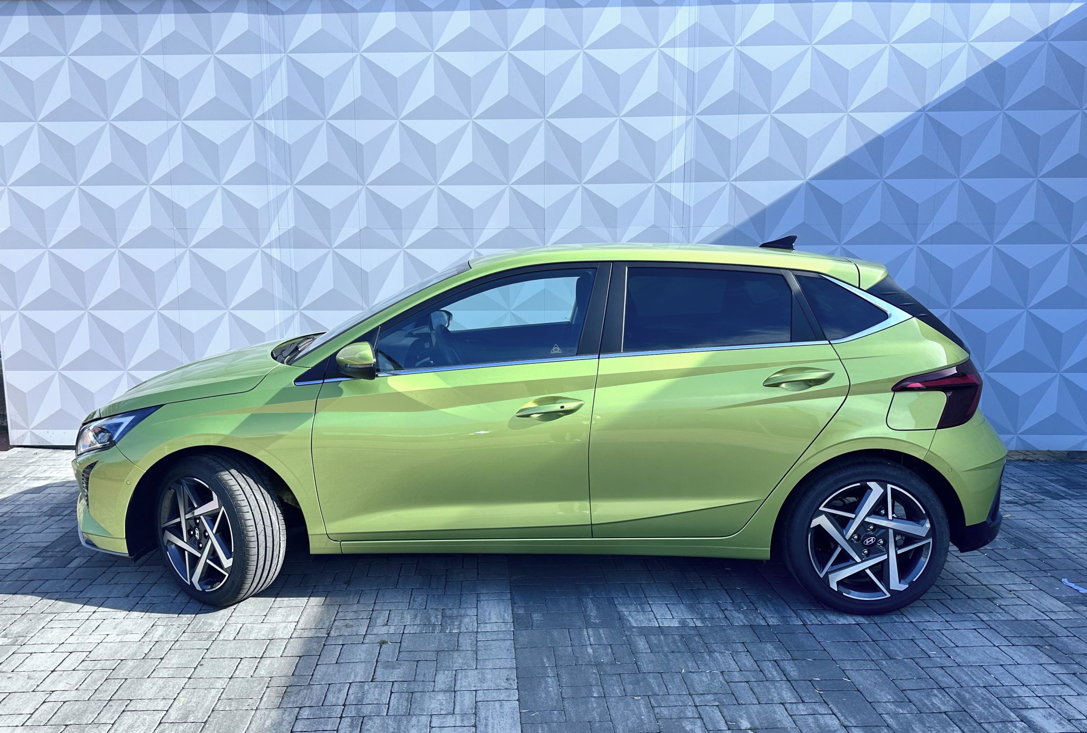 Hyundai i20, 26 1.0 T-GDi DCT STYLE Premium - fotka 3
