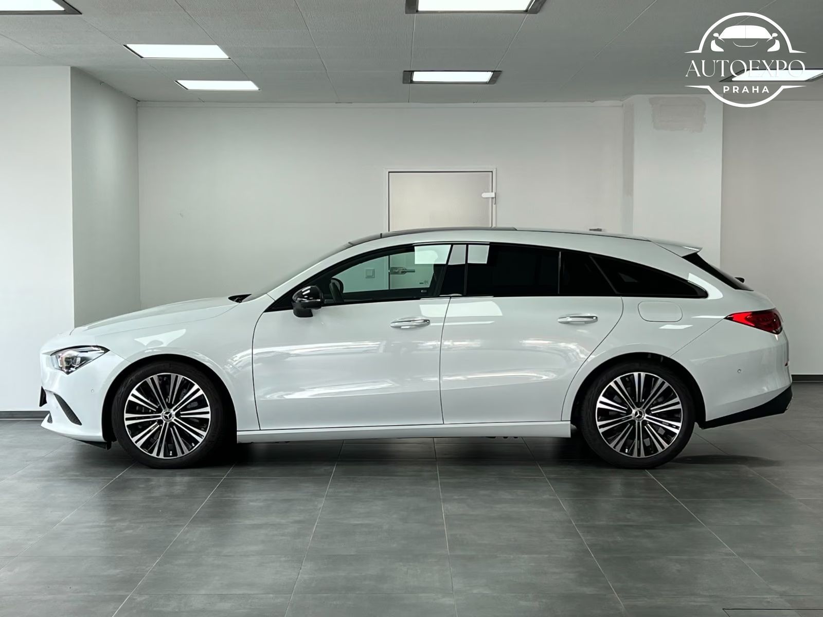 Mercedes-Benz CLA, 250*PANORAMA*360°KAMERA*LED - fotka 4