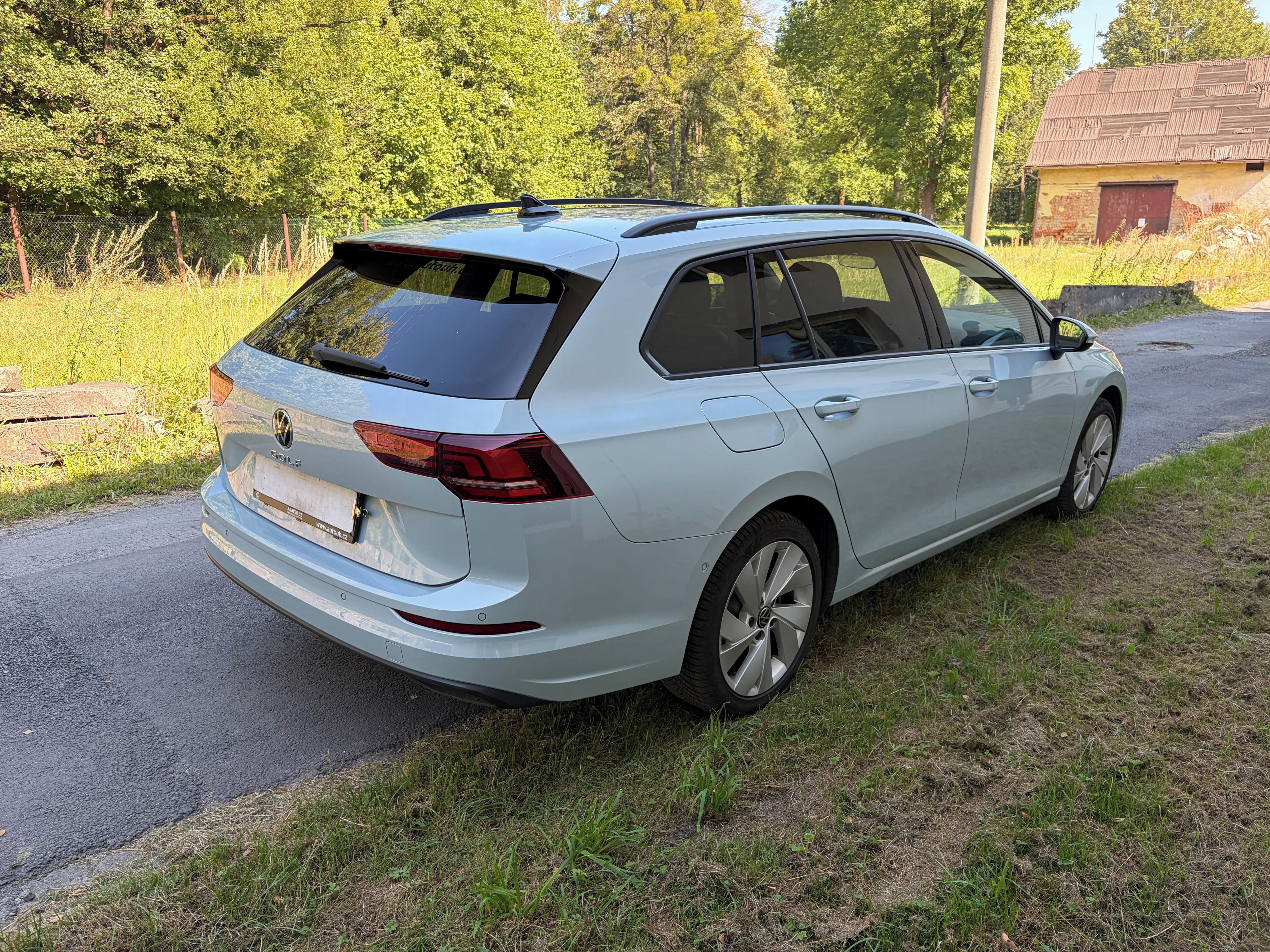 Volkswagen Golf, 1.5 TSI 110kw 1.maj ČR TOP STA - fotka 3