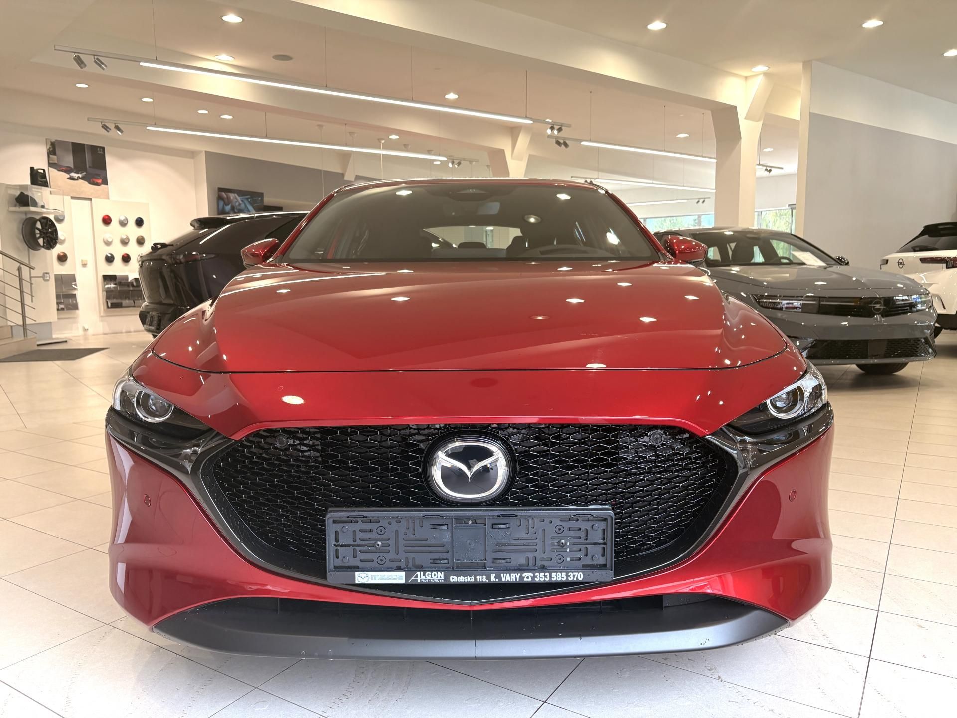 Mazda 3, 2.5L G140 6MT FWD Centre-Line - fotka 2