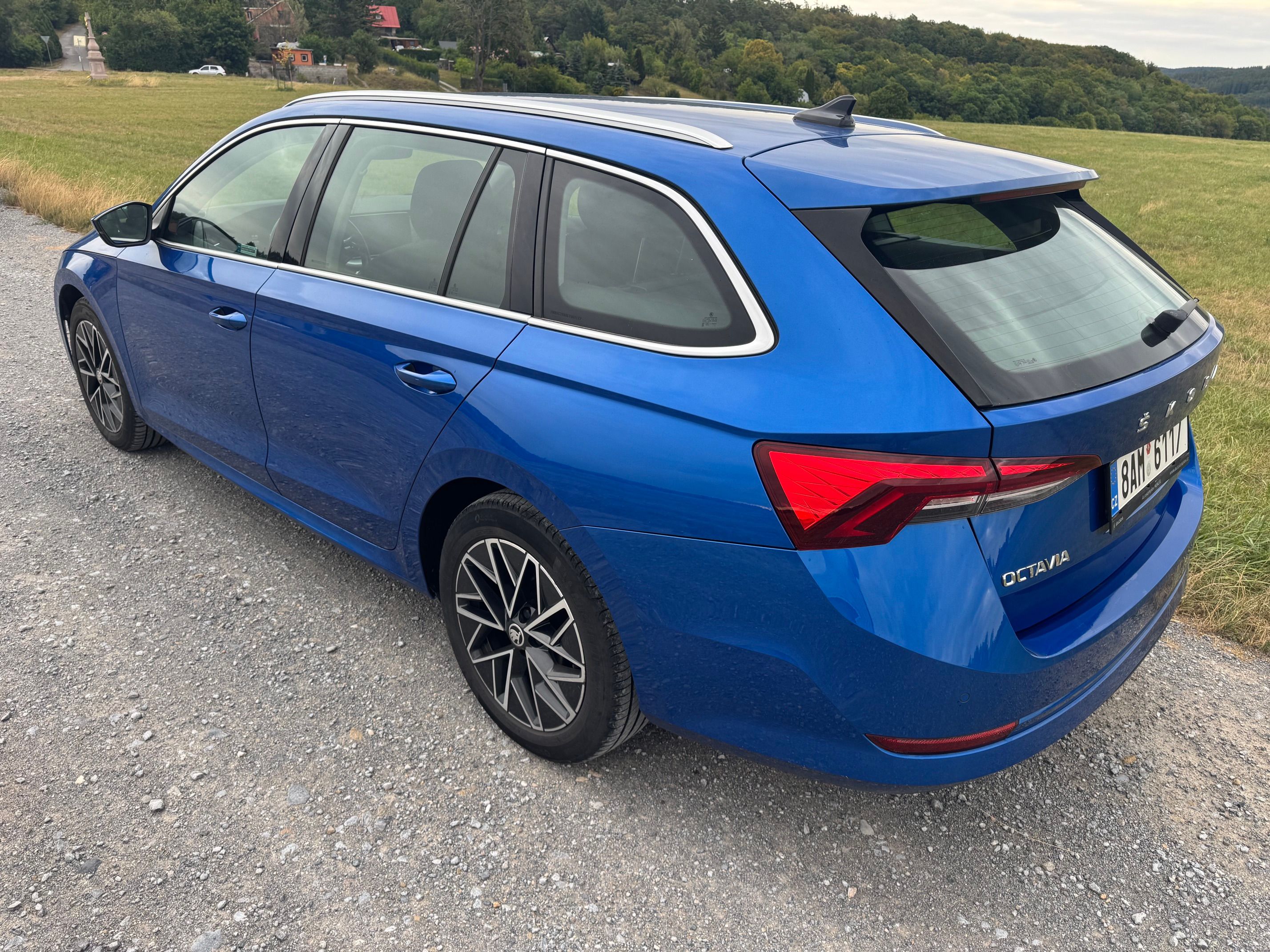 Škoda Octavia, 2.0TDI STYLE+ NAVI LED ČR - fotka 4