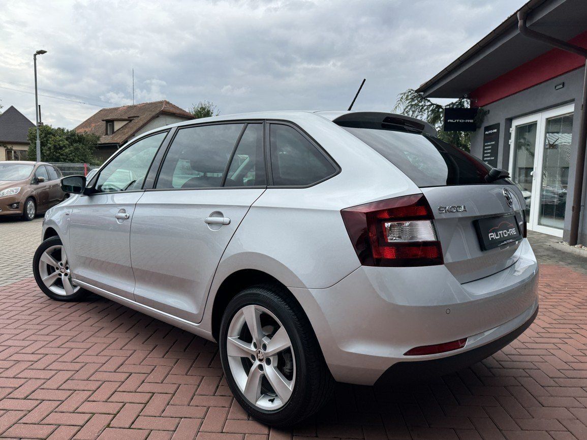 Škoda Rapid, 1.0TSi Xenony Digi Klima DAB - fotka 3