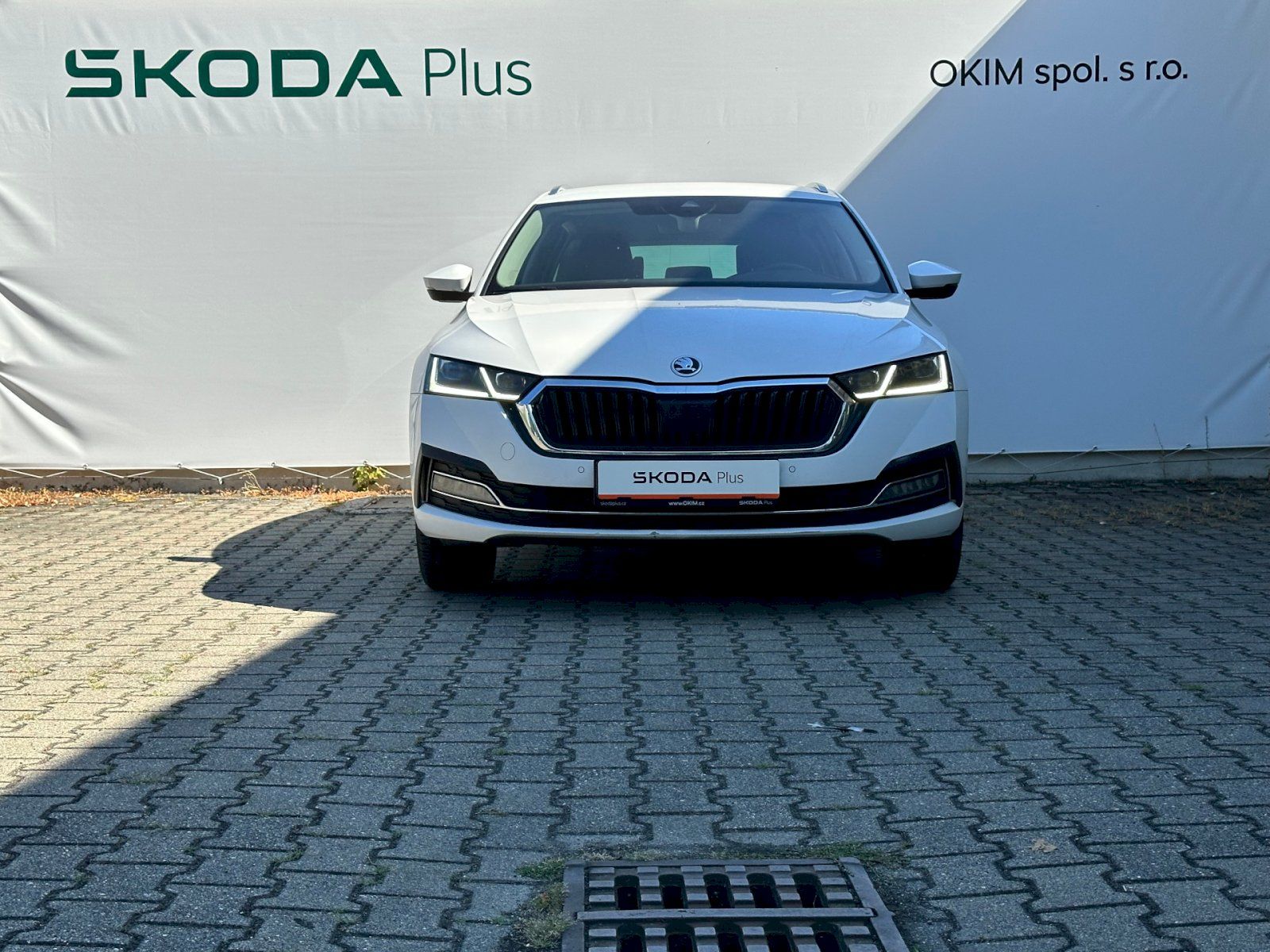 Škoda Octavia, 2.0 TDI 110kW DSG Style Combi - fotka 4