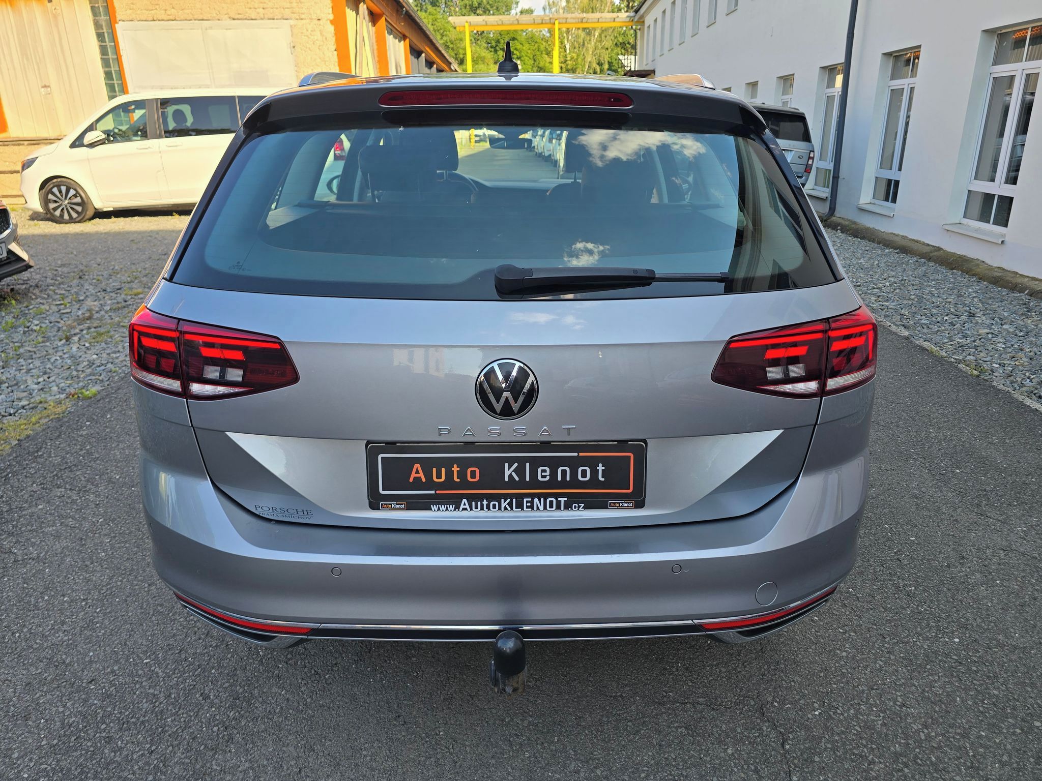 Volkswagen Passat, DSG 2,0TDI ELEGANCE NAVI - DPH - fotka 6