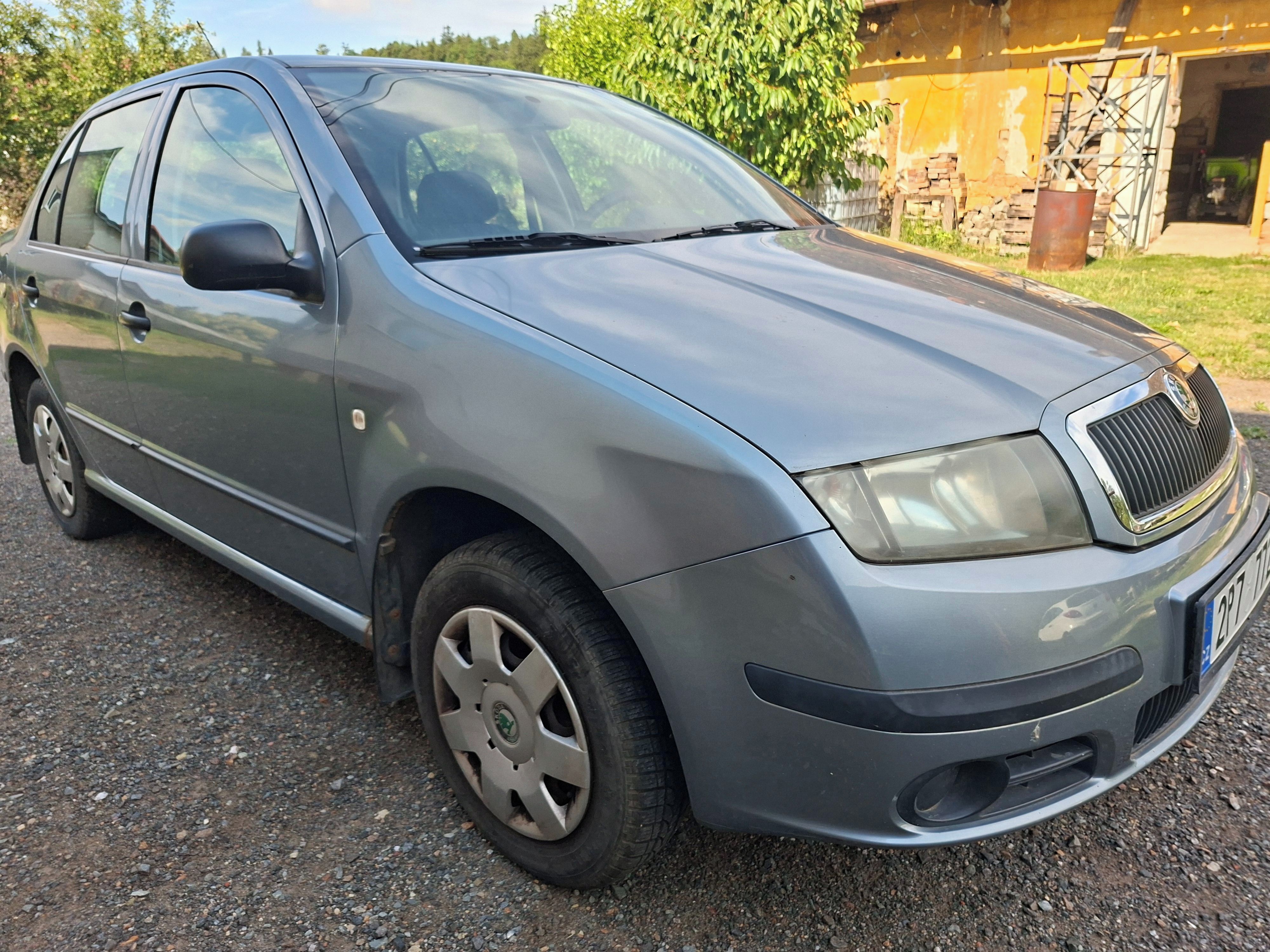 Škoda Fabia, Škoda Fabia Sedan 1.2 HTP 47 - fotka 2