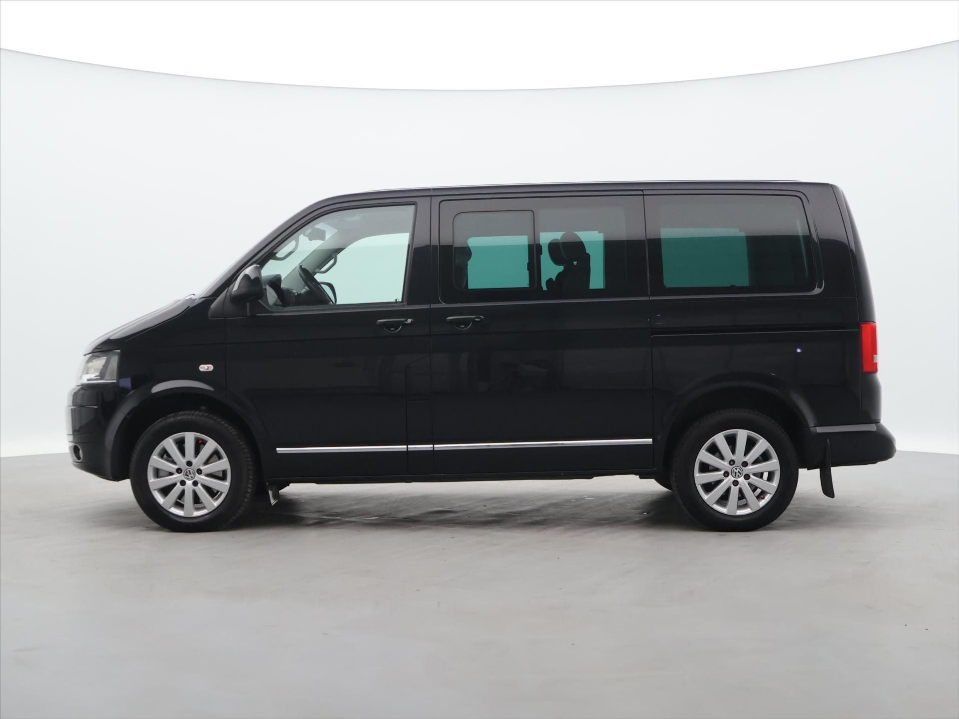 Volkswagen Multivan, 2,0 TSI 150kW 4M DSG Highline - fotka 4