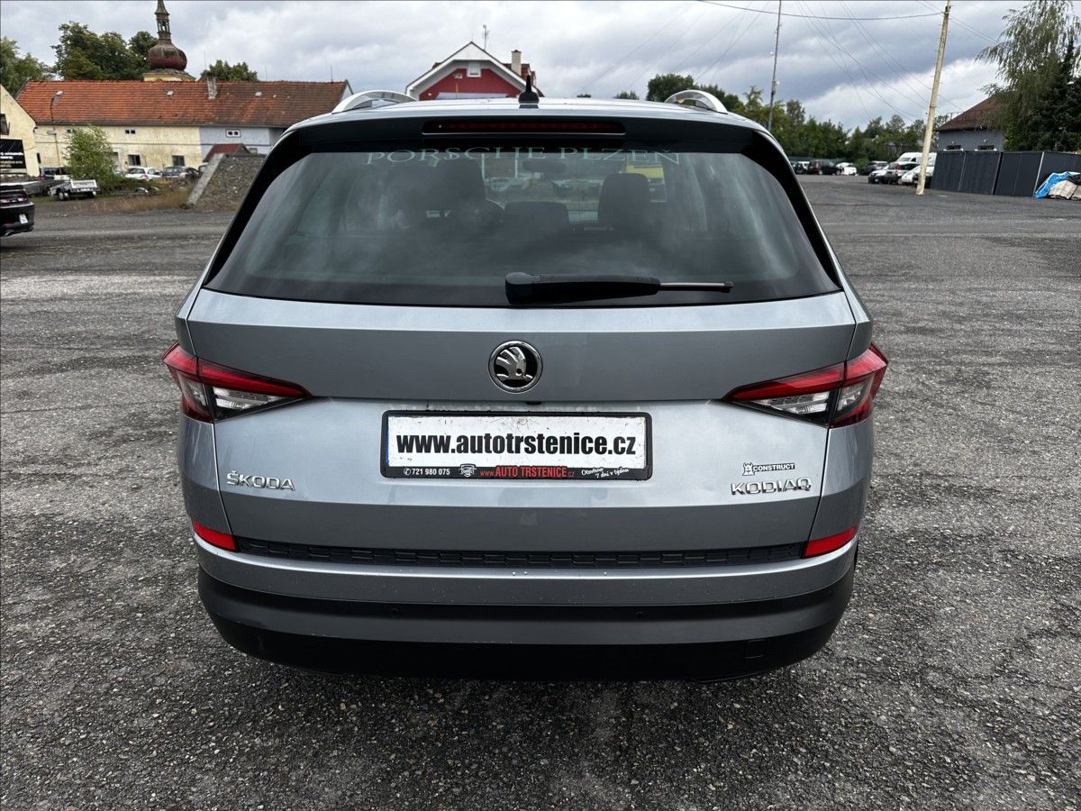 Škoda Kodiaq, 2,0 TDI-DPH-4X4-ČR-PANORAMA - fotka 4