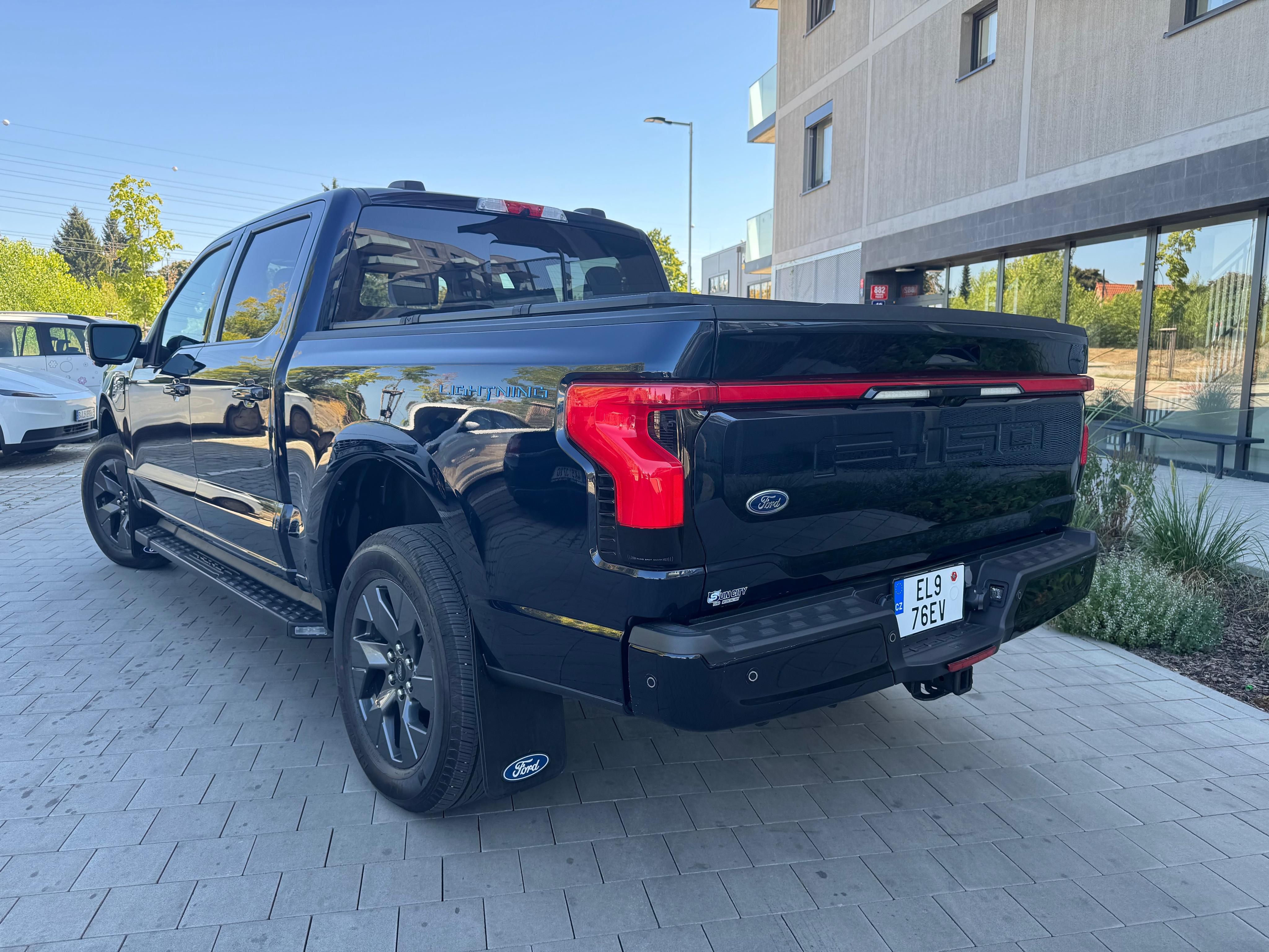 Ford F-150, Lightning Lariat - fotka 5
