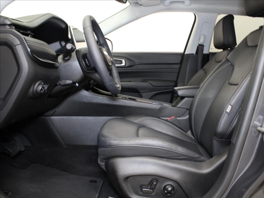 Jeep Compass, 1,5 Turbo Hybrid Summit 30tkm. - fotka 6