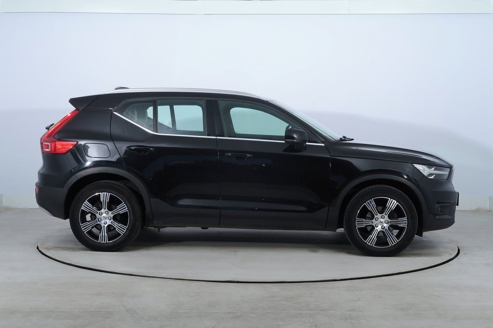 Volvo XC40, D3 AWD, Automat, Serv.kniha - fotka 6