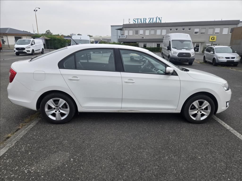 Škoda Rapid, 1,2 TSI  AMBIENTE - fotka 4