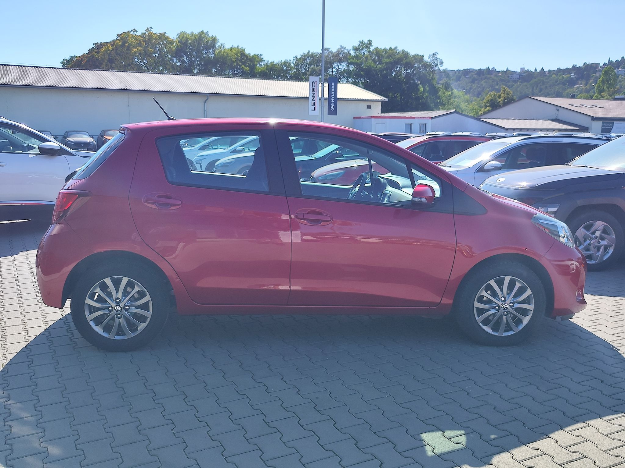 Toyota Yaris, 1.33 Dual VVT-i/73kW AT Trend - fotka 4