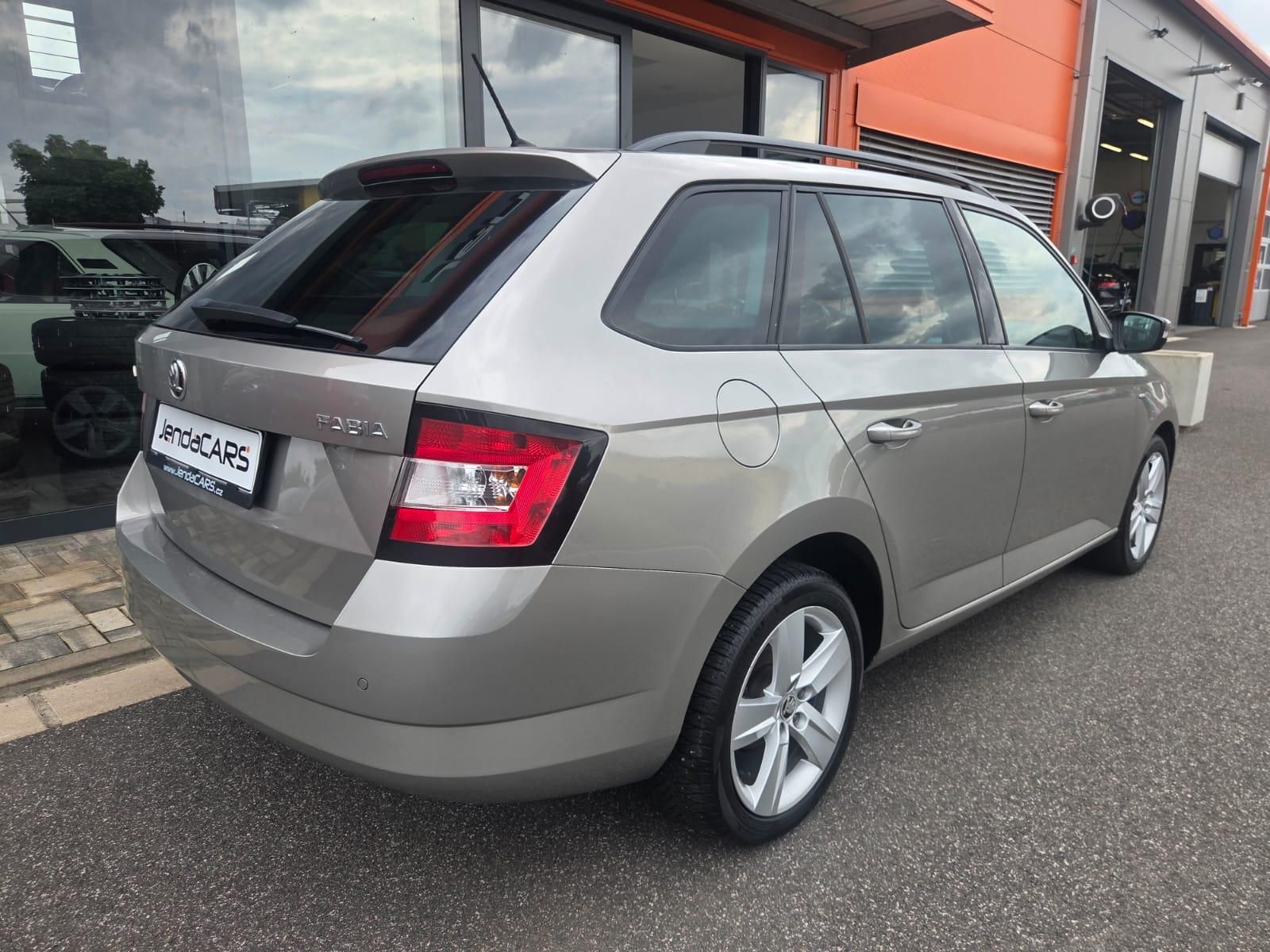 Škoda Fabia, 1.0 TSI SERVISI KNÍŽKA - fotka 4