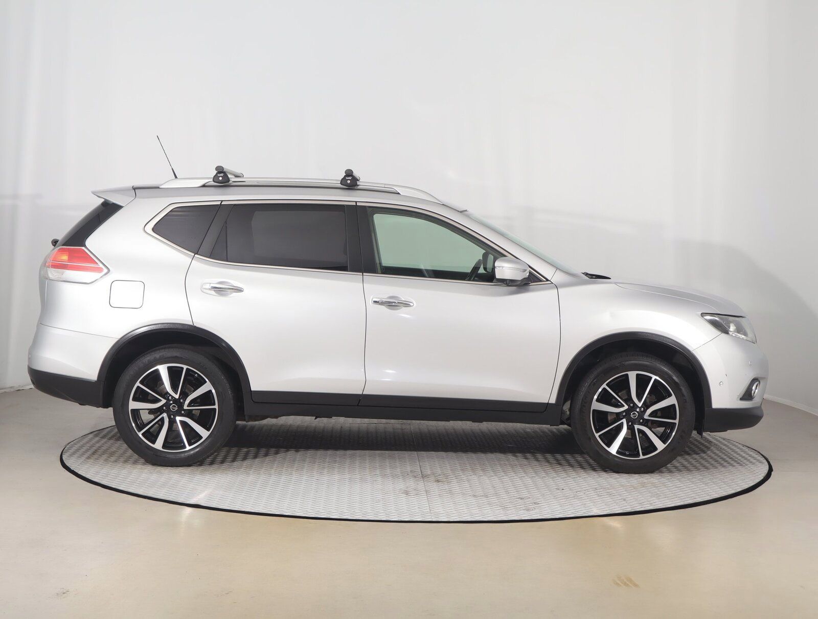 Nissan X-Trail, 1.6 dCi, 4X4 - fotka 6