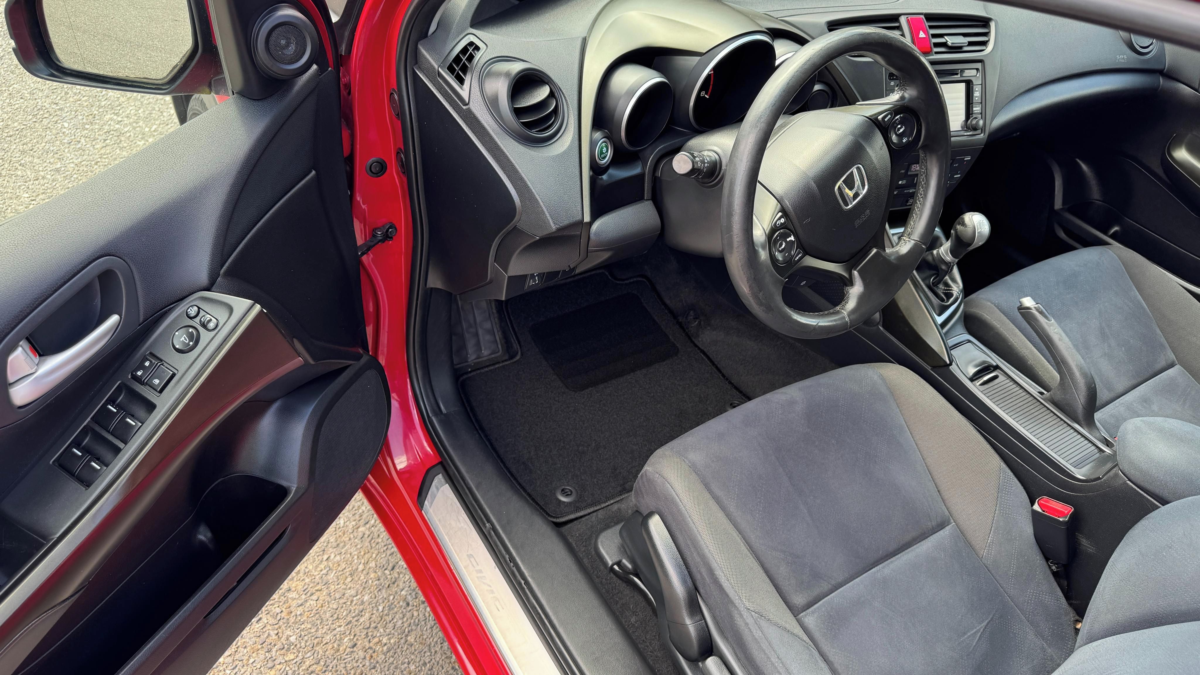 Honda Civic, 2.2 i-DTEC Sport - fotka 5