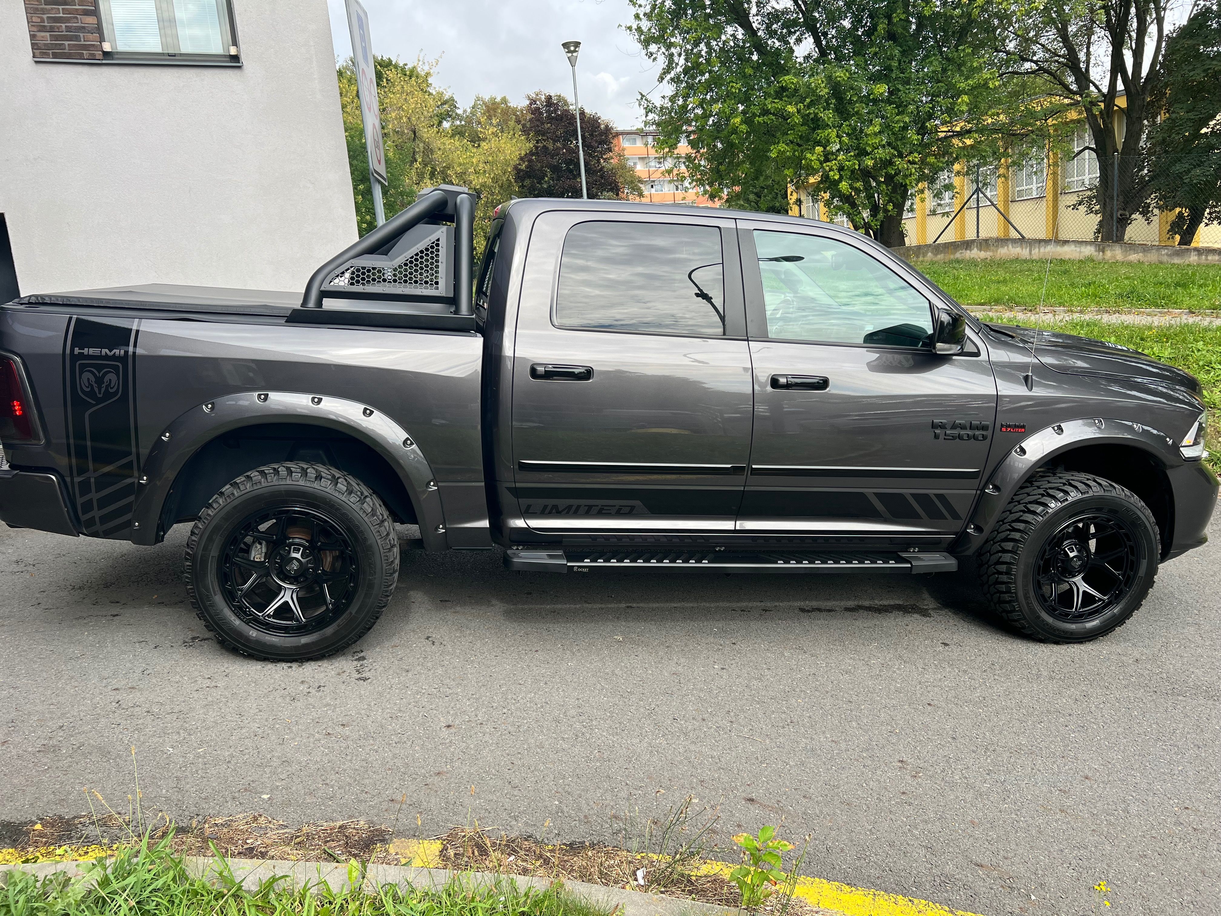Dodge Ram, DODGE RAM 4x4 LIMITED. 5.7HEMI - fotka 6