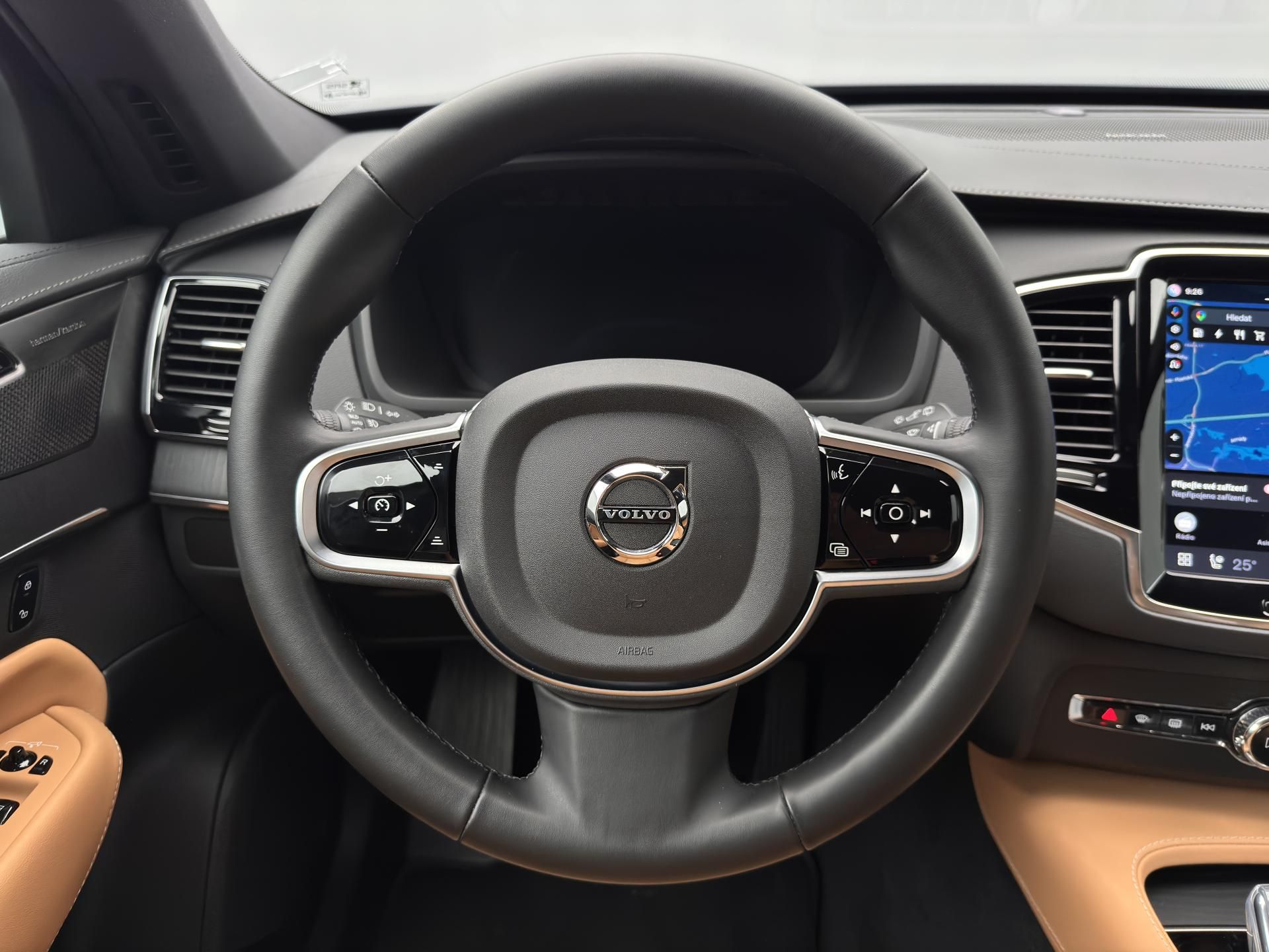Volvo XC90, T8 AWD RECHARGE DARK PLUS CZ - fotka 4