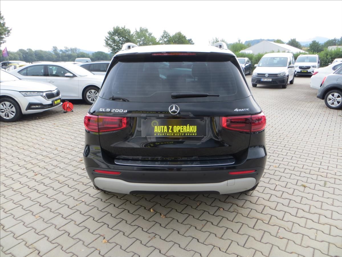 Mercedes-Benz GLB, 2,0 200d 4Matic DCT 110kW ČR - fotka 6