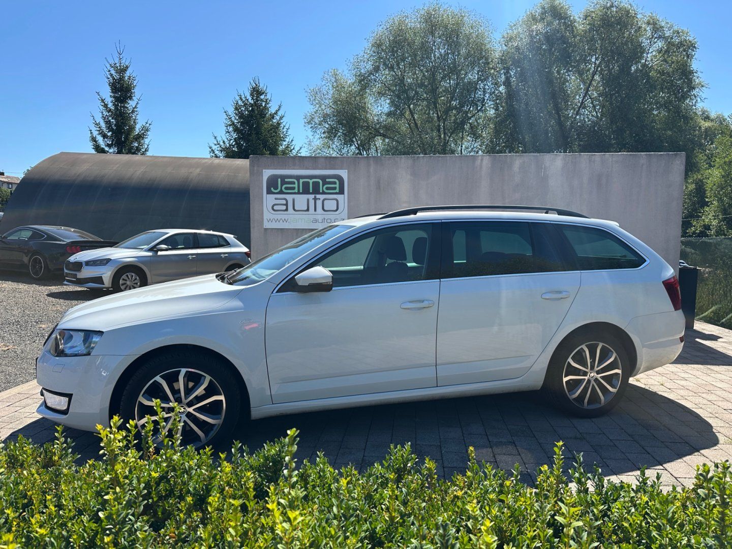 Škoda Octavia, 1,4TSI 110kW EDITION 1.MAJITEL - fotka 4