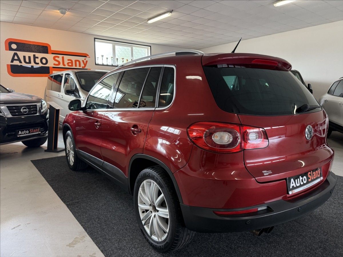 Volkswagen Tiguan, 2,0 TDI 4x4,DSG,2x kola - fotka 5