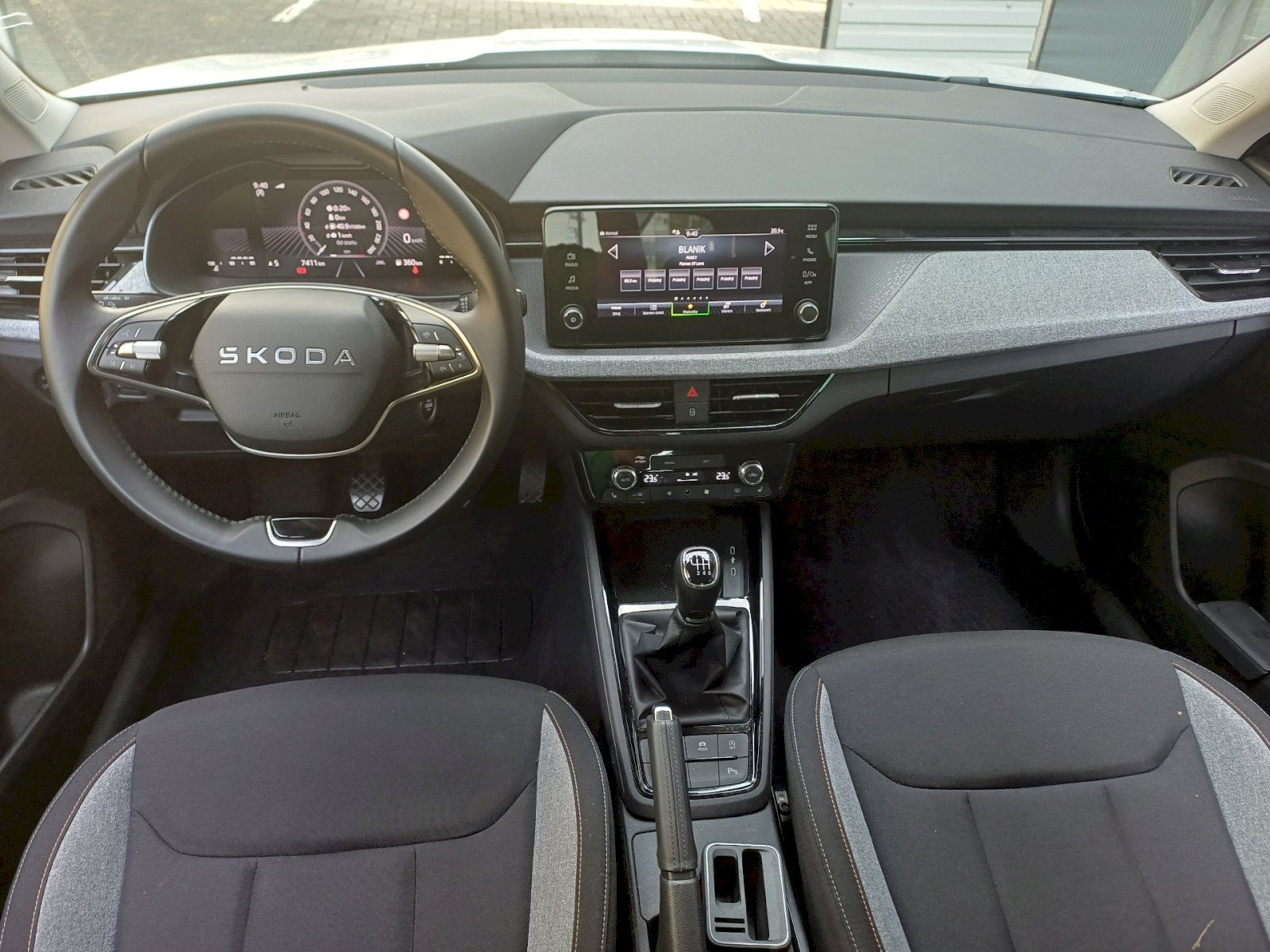 Škoda Kamiq, Selection TSI 1.0 / 85 kW M6F - fotka 5