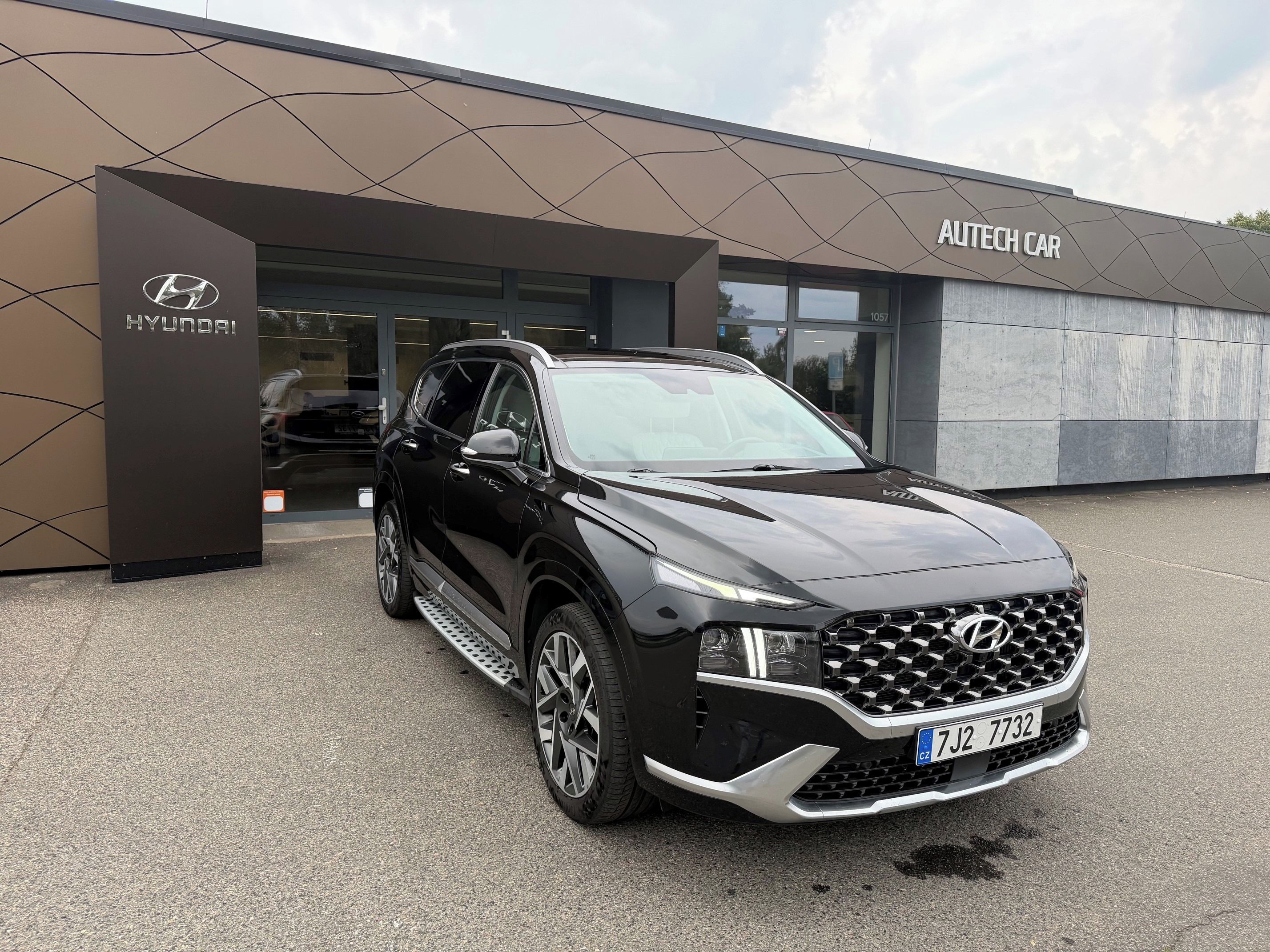 Hyundai Santa Fe, 2,2 CRDI 4WD DCT LUXURY PNM - fotka 6