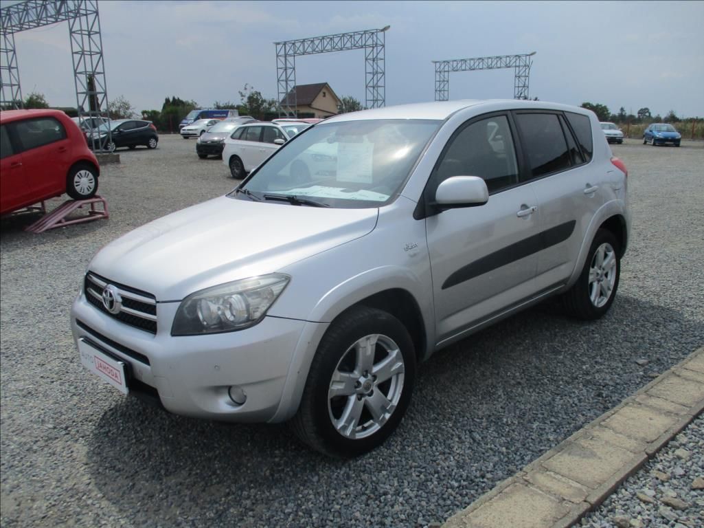 Toyota Rav4, 2,2 D, 4x4, aut klima,kamera, - fotka 3