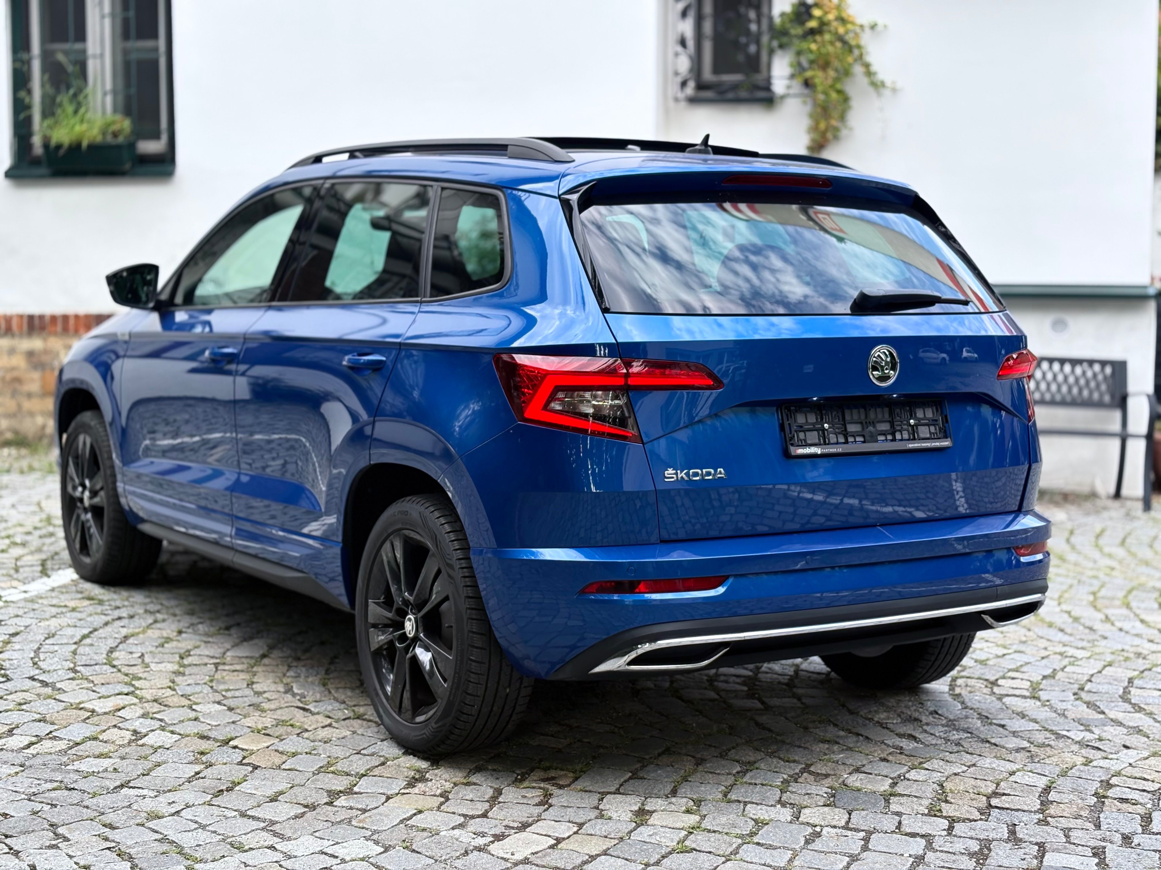Škoda Karoq, SPORTLINE 1.5 TSI DSG/panorama - fotka 2