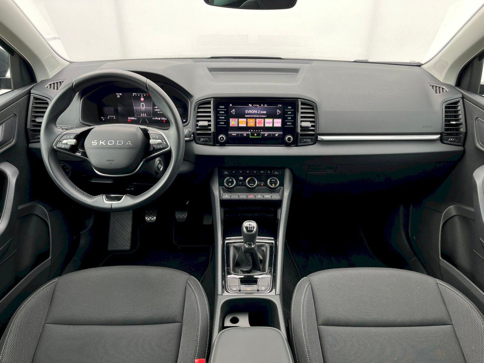 Škoda Karoq, 2.0TDi 85kW Selection - fotka 6