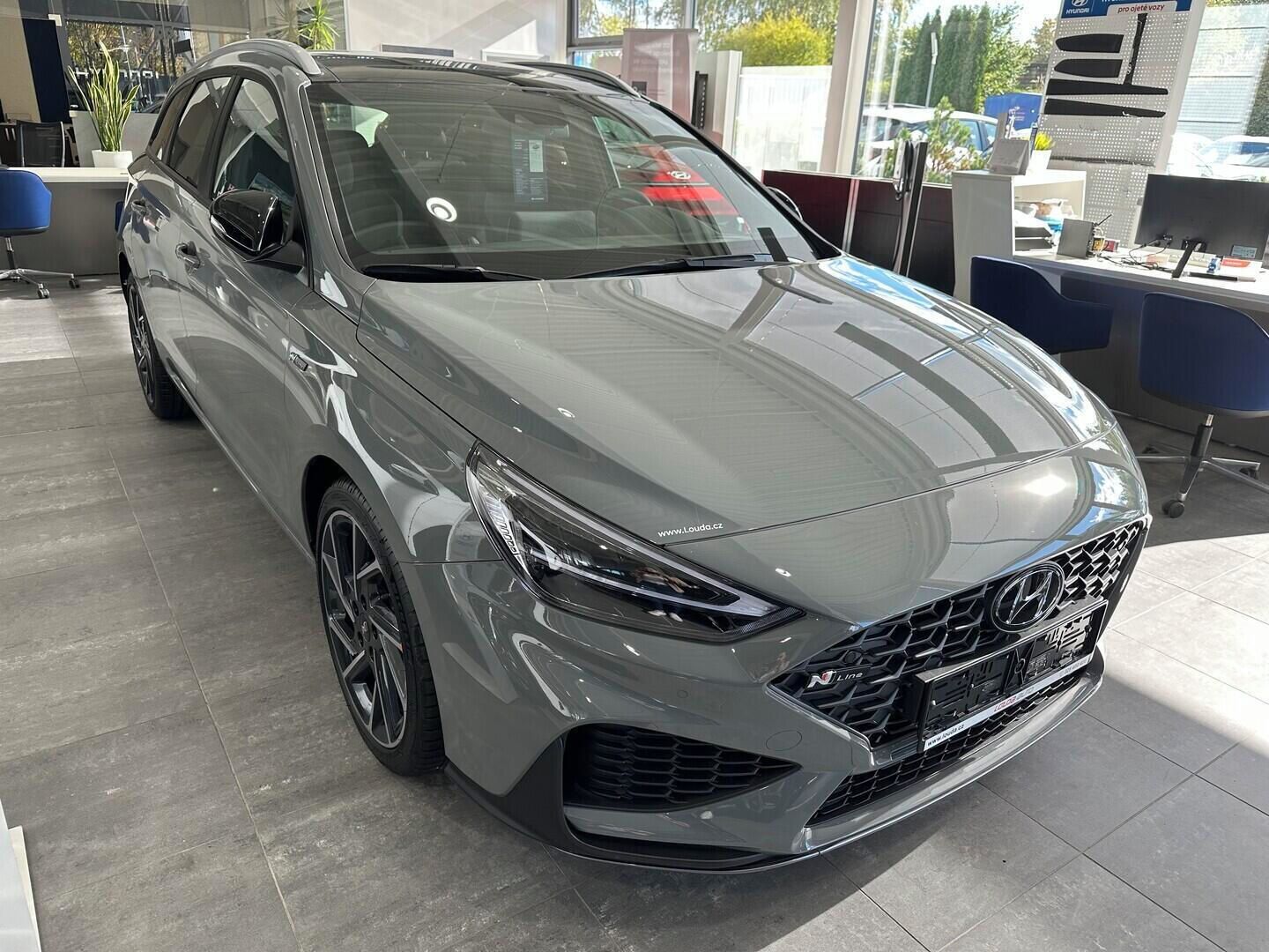 Hyundai i30, WG MY23 N Line DCT 1,0 T-GDI 8 - fotka 2