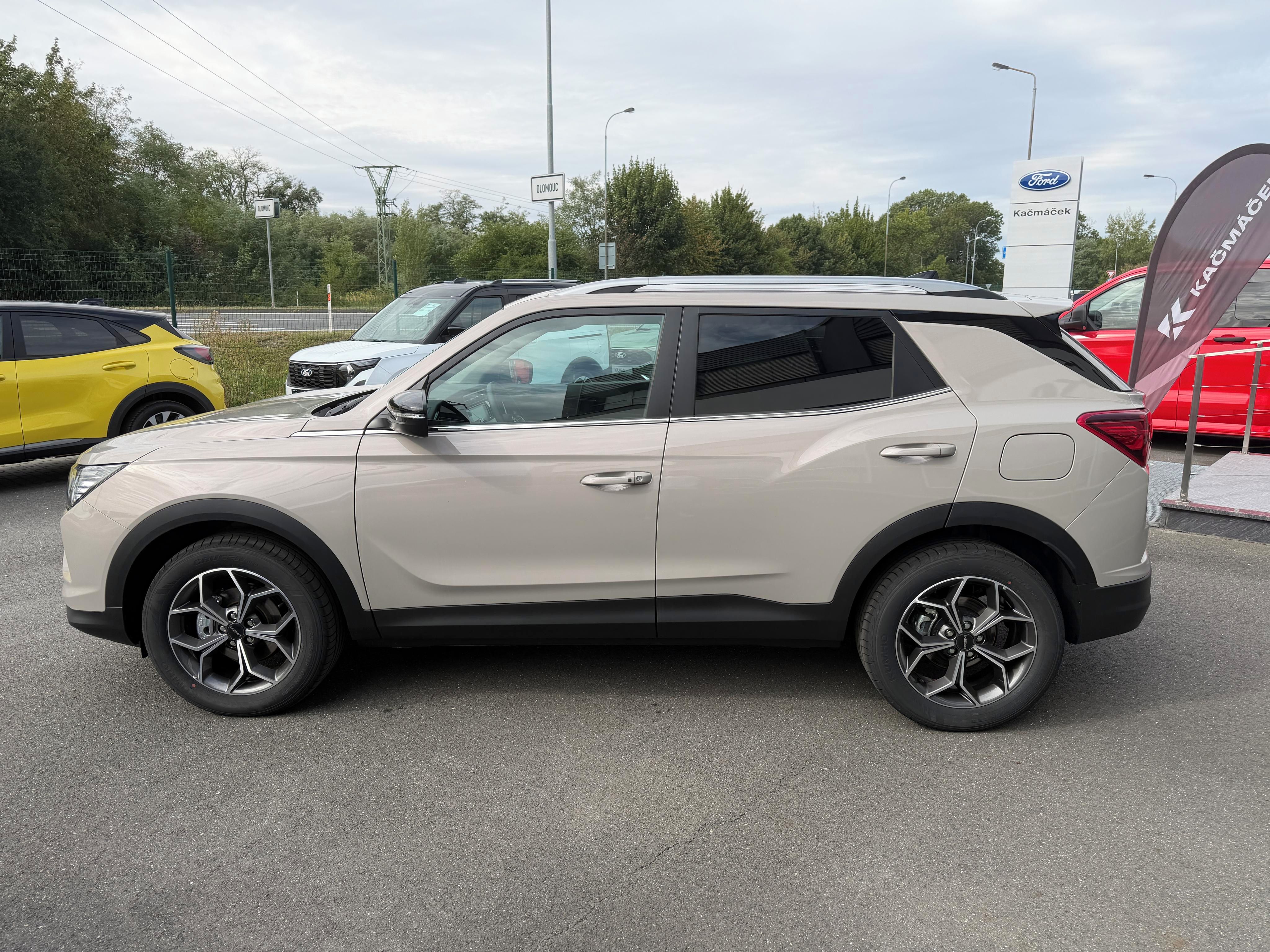 KGM Korando - fotka 6