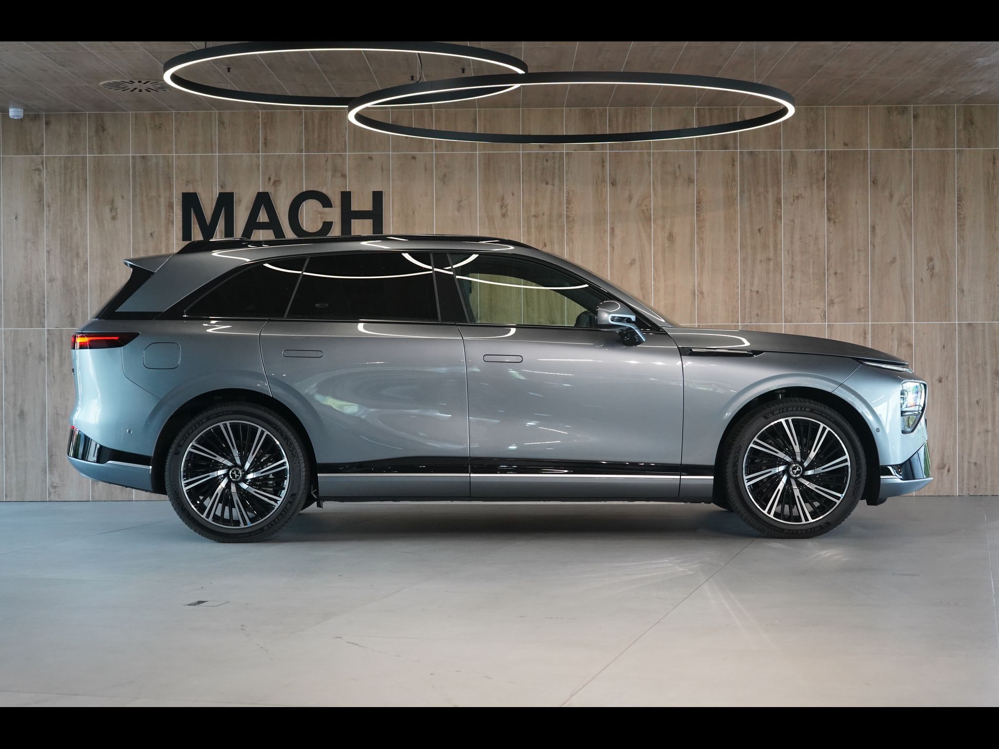 XPENG G9, AWD Performance - fotka 2