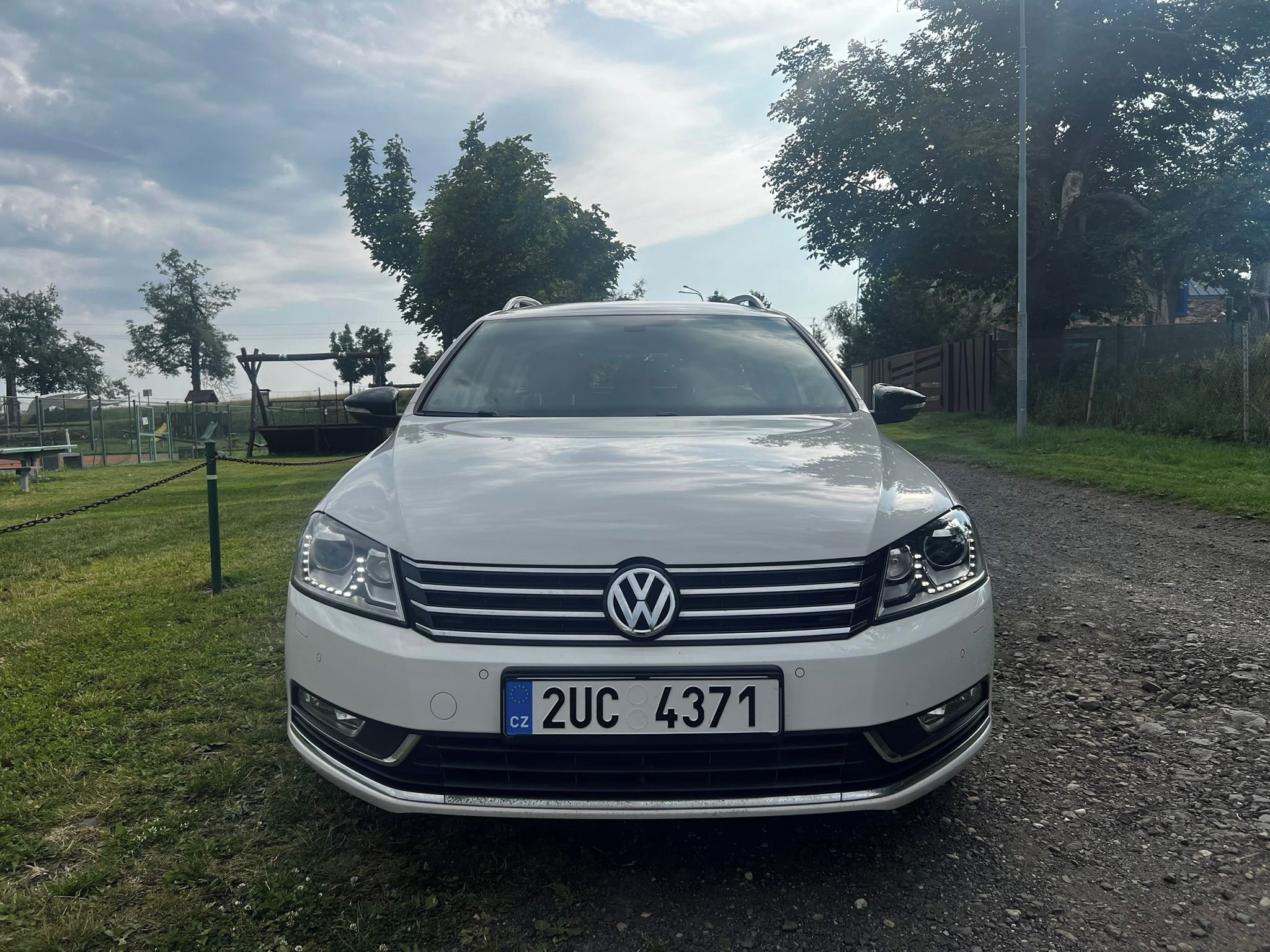 Volkswagen Passat, VW Passat B7, Bi-xenon,Webasto - fotka 2