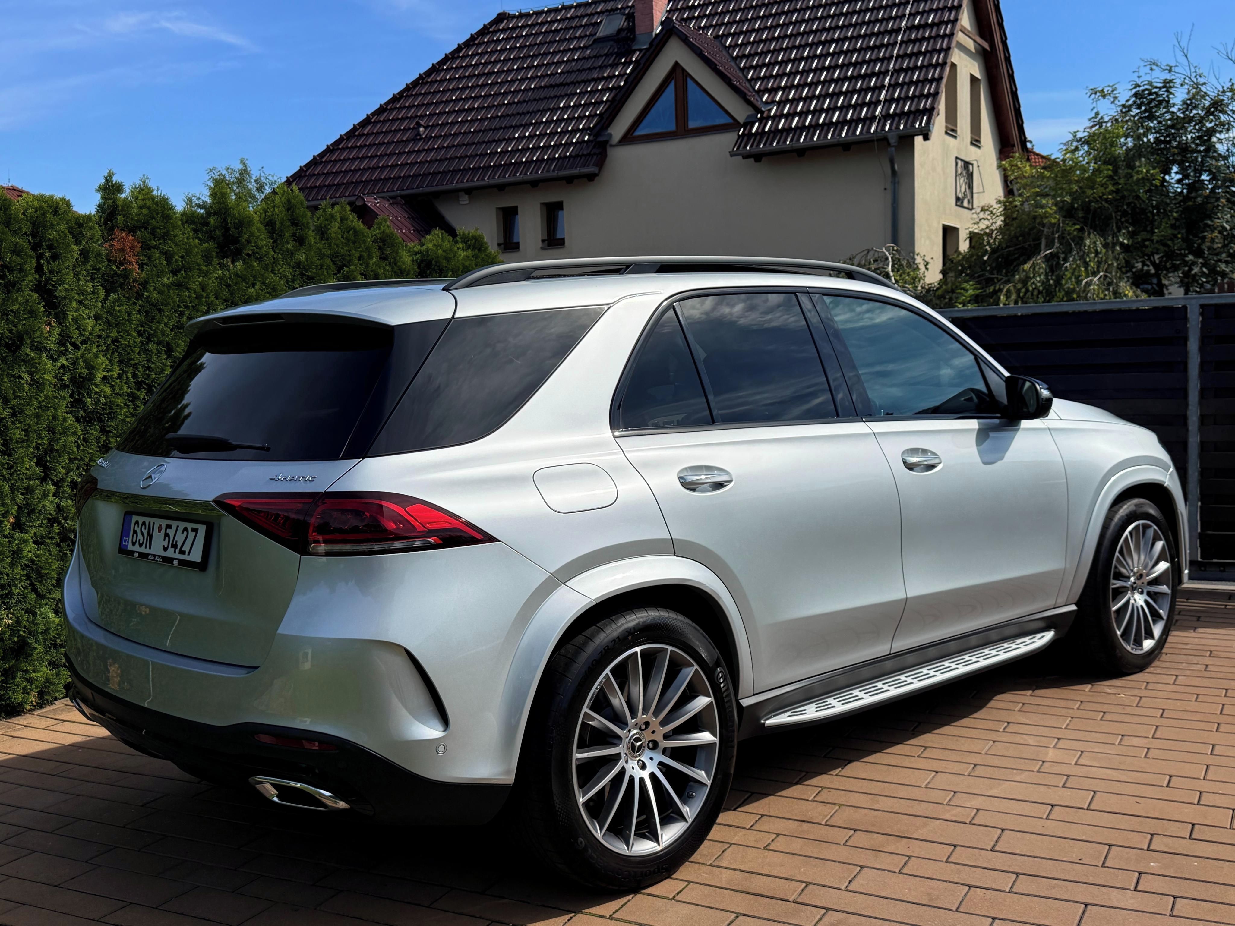 Mercedes-Benz GLE, 350D 200kW 4Matic  AMG PREMIUM - fotka 3