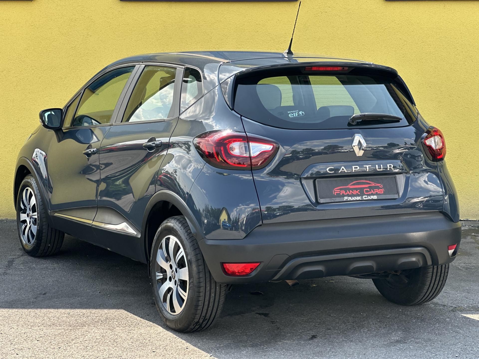 Renault Captur, 0.9/66kW * KLIMA* 1.Maj. - fotka 4