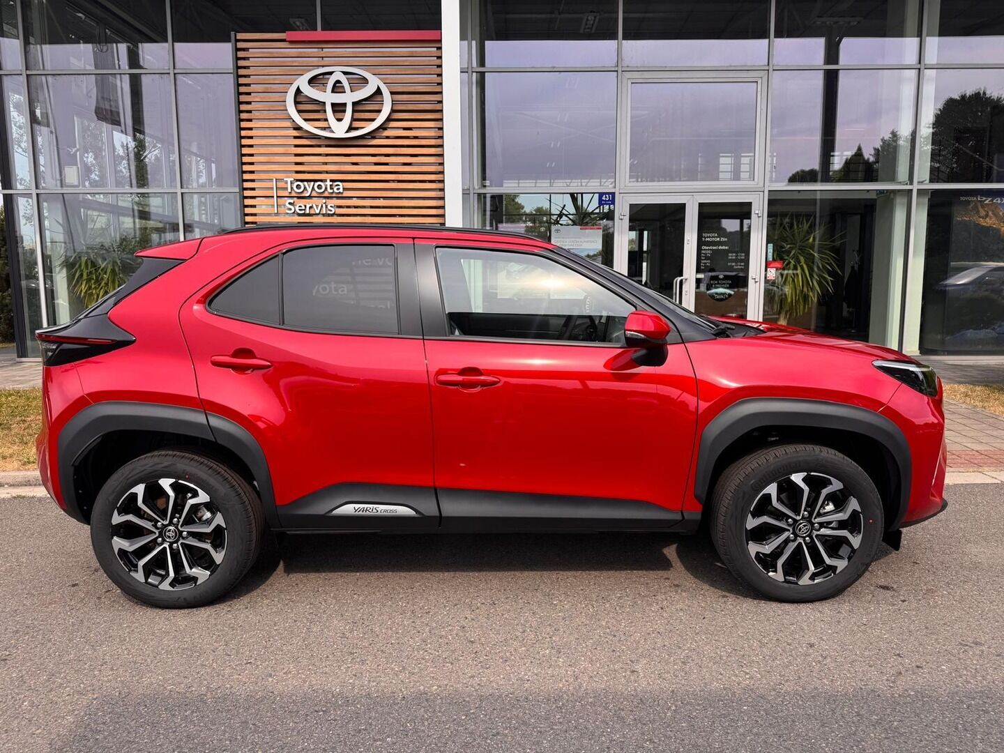 Toyota Yaris Cross, 1.5 Style 4x2 - fotka 2