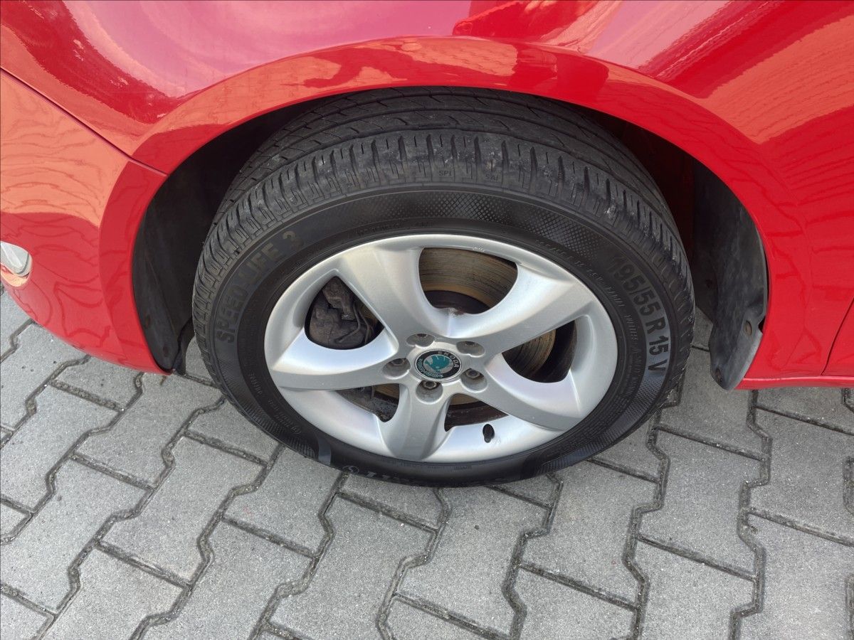 Škoda Fabia, 1,2 TSI 77 kW FAMILY DIGIKLIMA - fotka 6