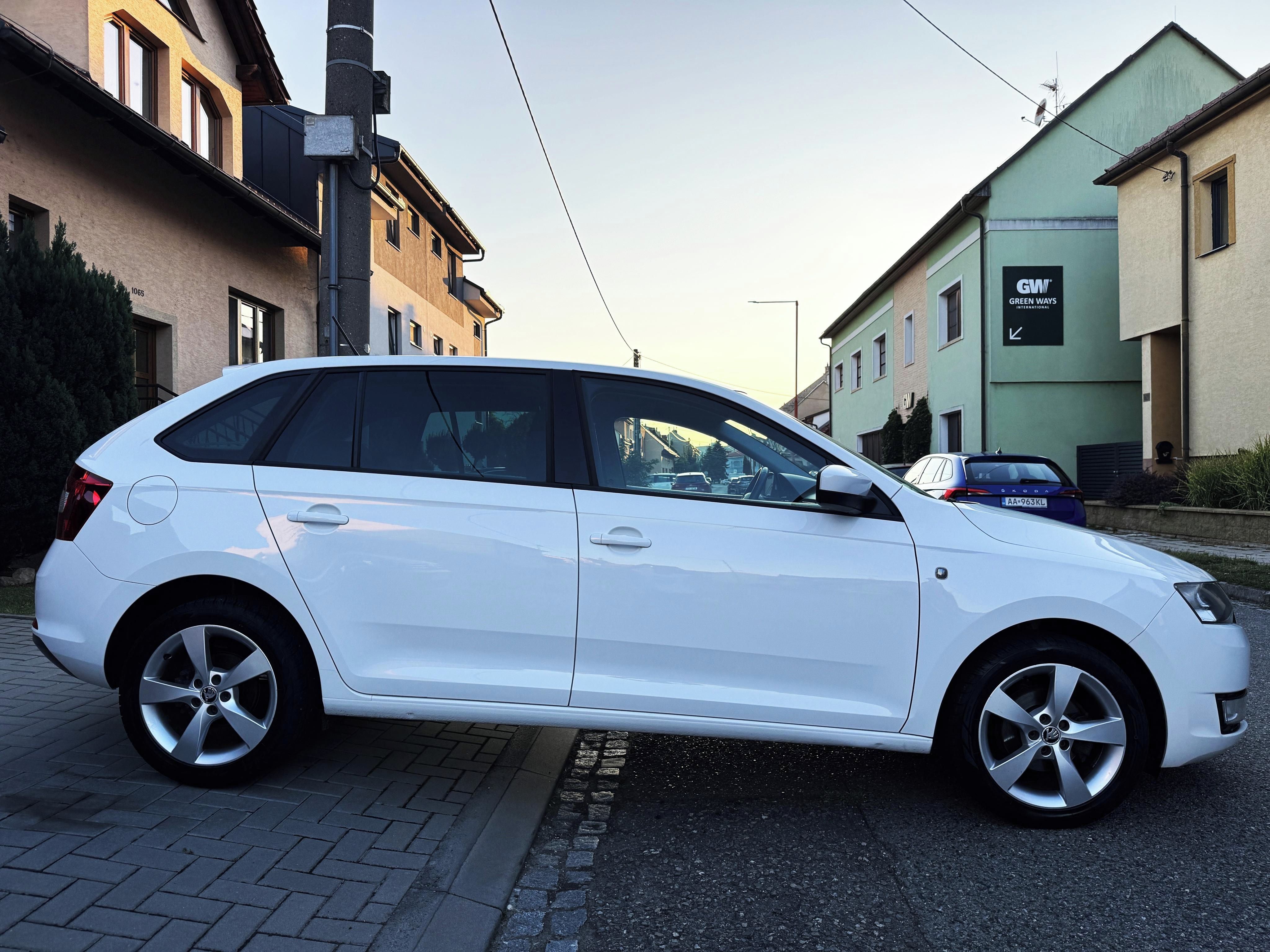 Škoda Rapid, 1.2TSI KLIMA,ALU,SERVISKA, - fotka 3