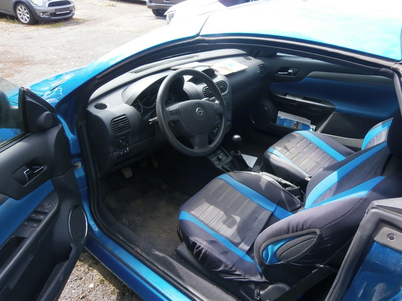 Opel Tigra, 1,4i 16V JEN 133TKM KLIMA - fotka 5