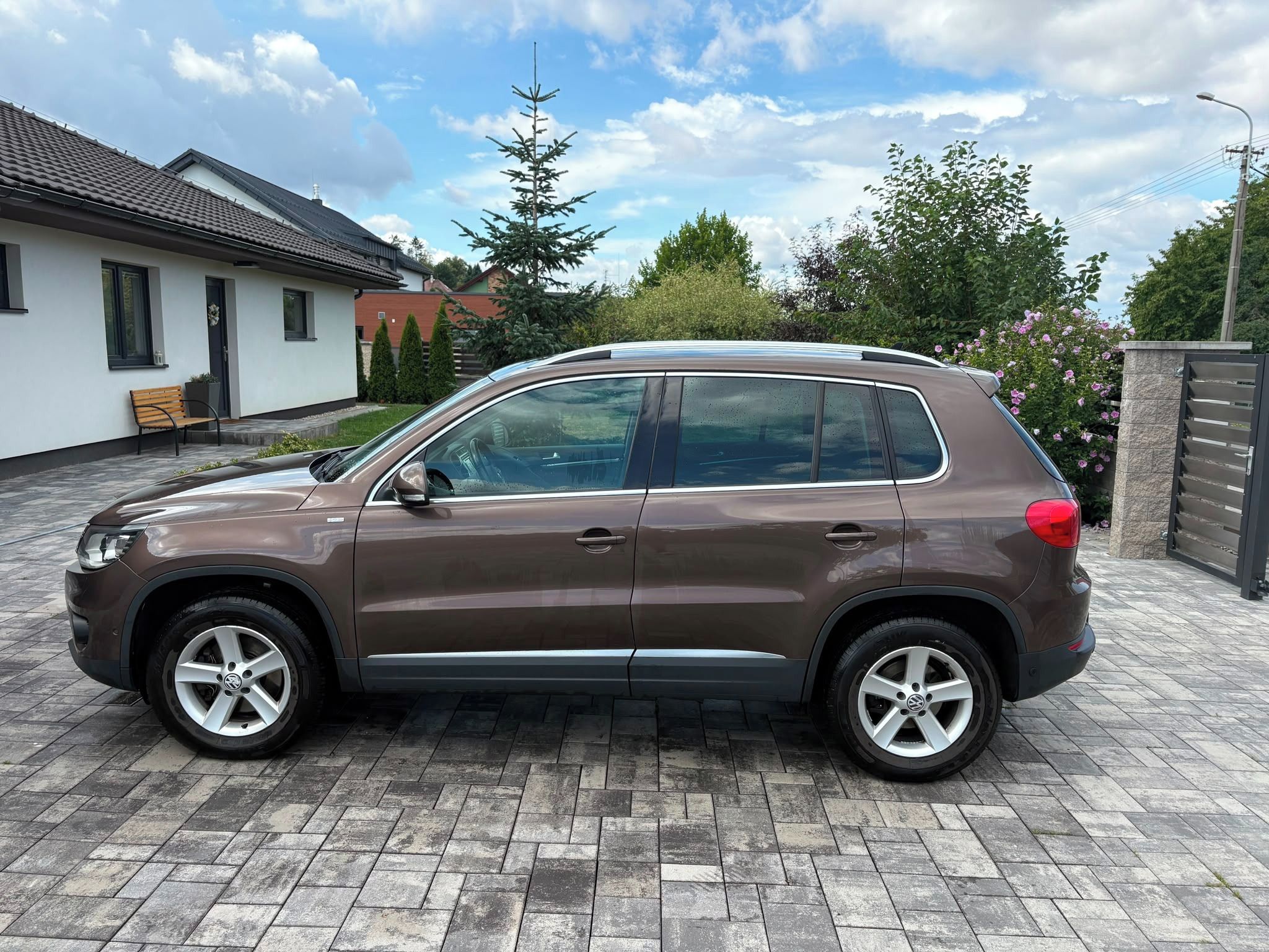 Volkswagen Tiguan, 2.0 TDI - fotka 6