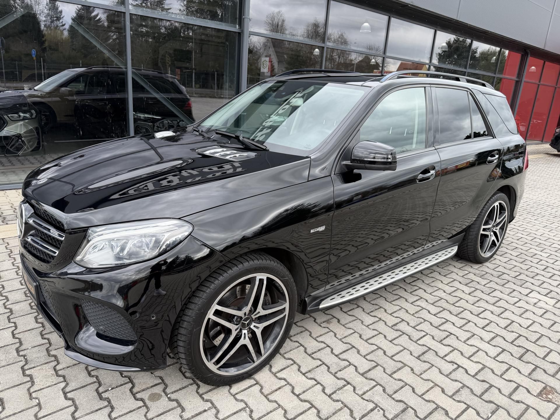 Mercedes-Benz GLE, 43 AMG 287kW 4 MATIC PANORAMA! - fotka 2