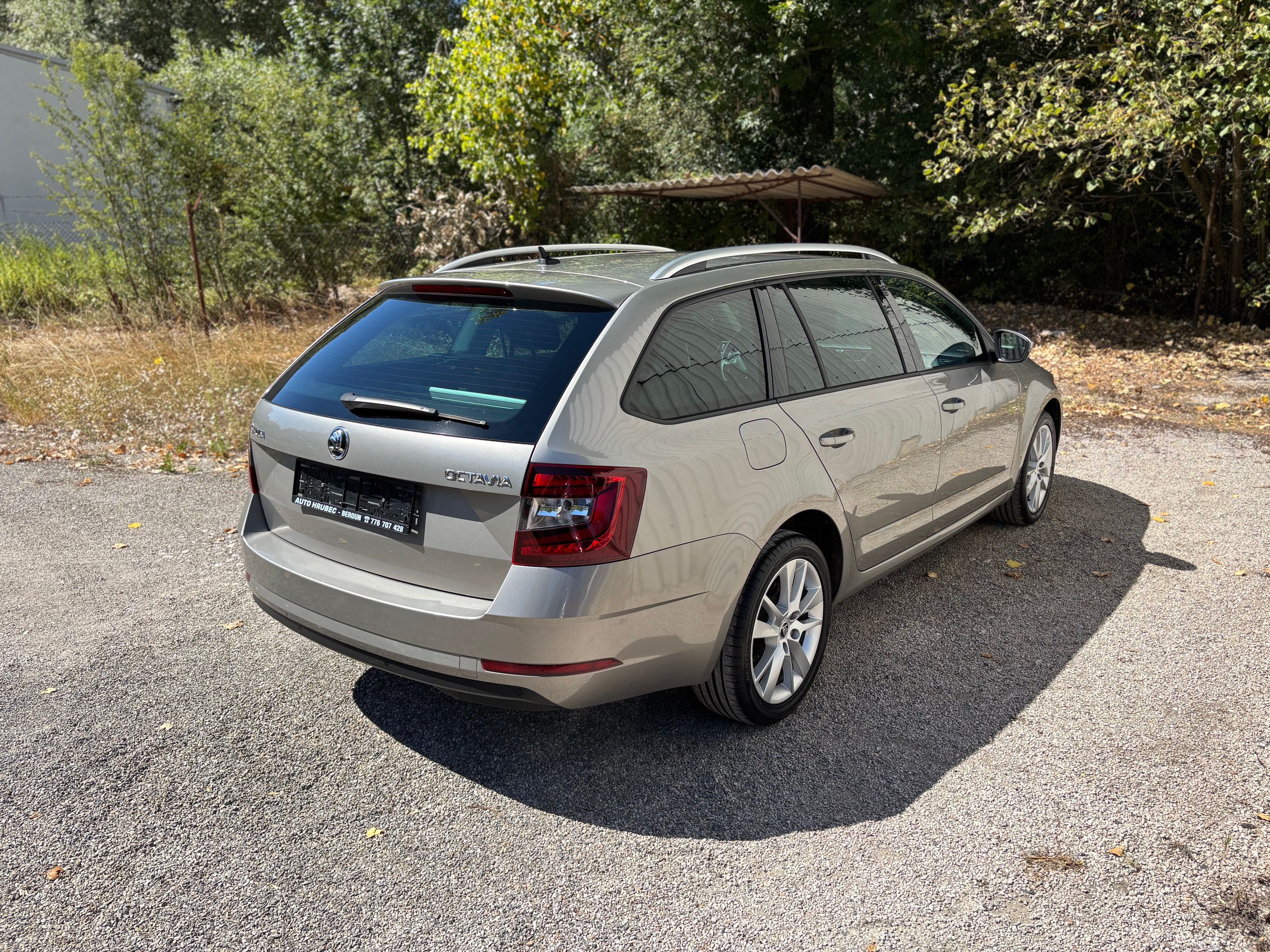 Škoda Octavia, 1.4 TSi 110 kW LED 1.MAJITEL - fotka 6