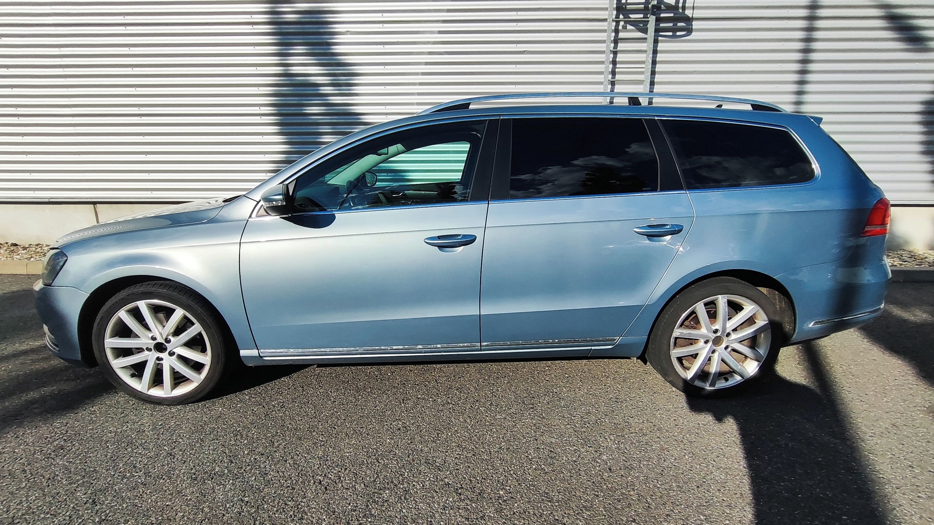 Volkswagen Passat Variant, 1.6 TDI DSG  Comfortline - fotka 2