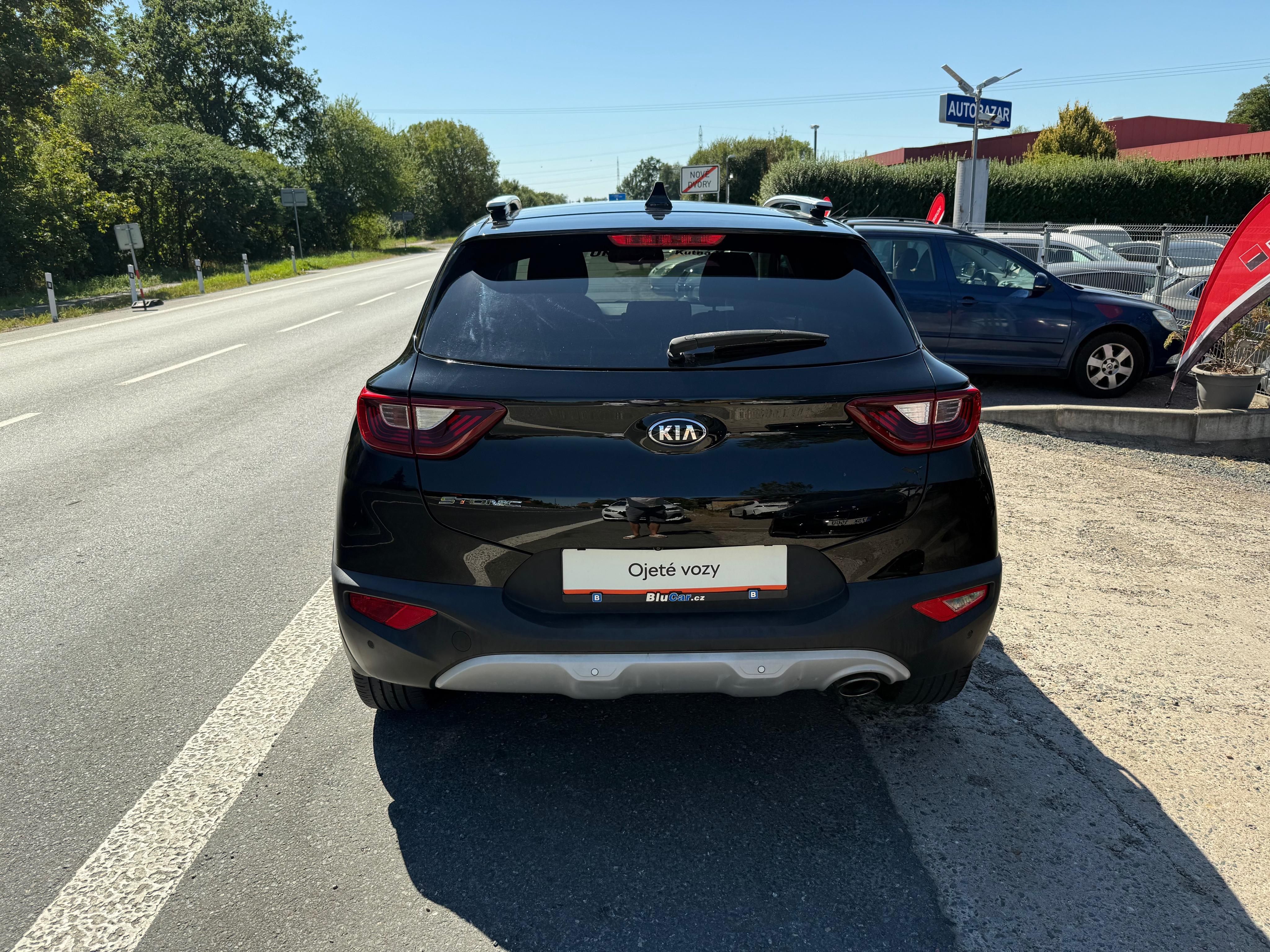 Kia Stonic, 1.4CVVT TOP ČR DPH - fotka 4