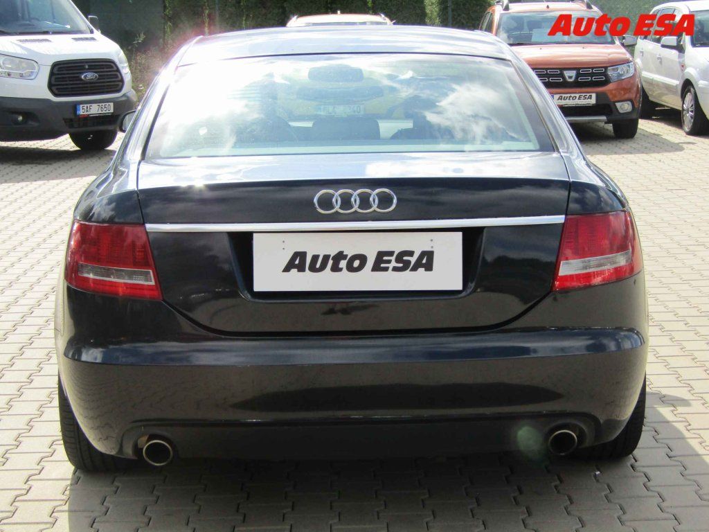 Audi A6, 2.4i,1.maj - fotka 5