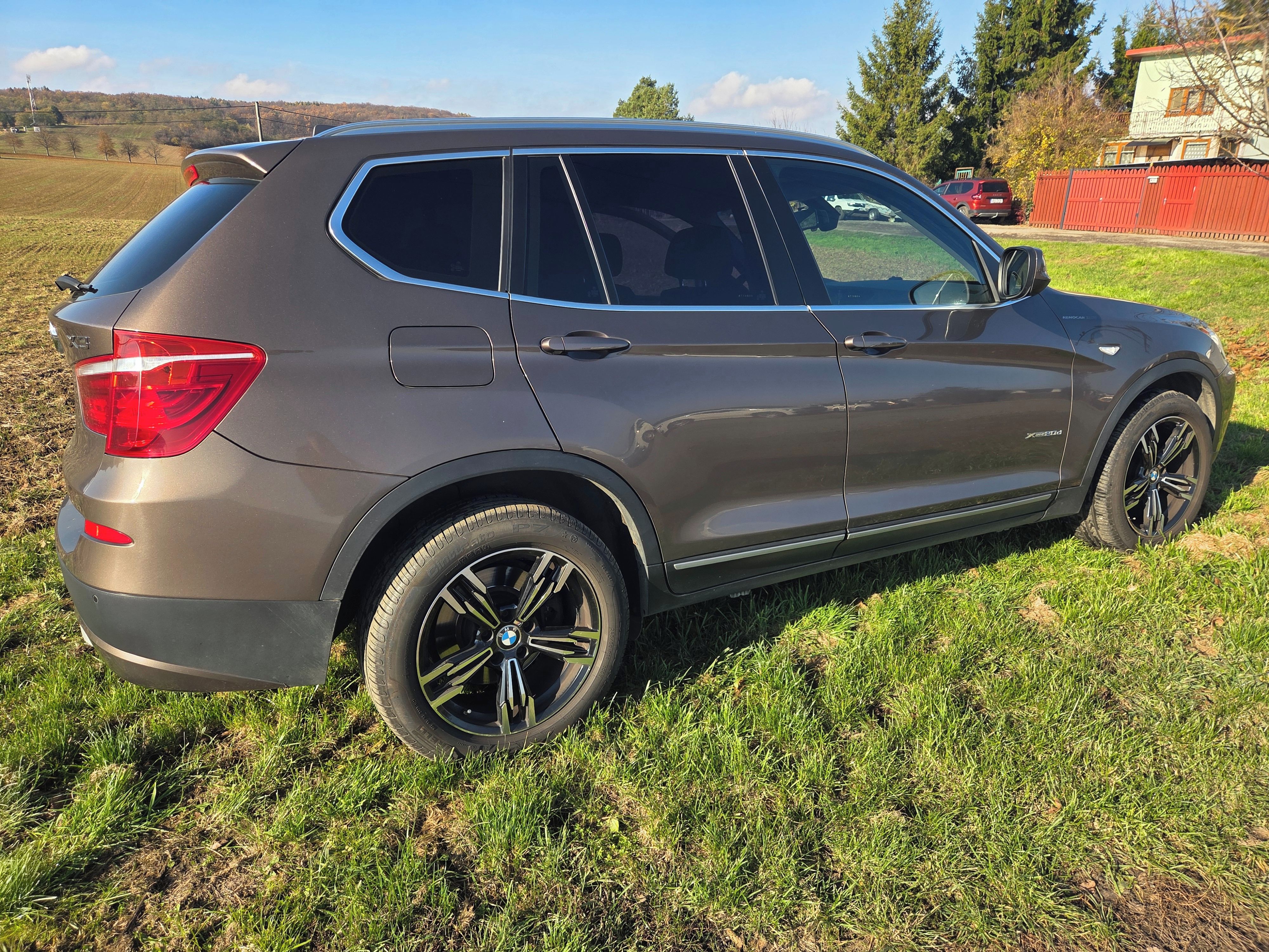 BMW X3, xDrive 2,0d, nez.topení, tažné - fotka 3