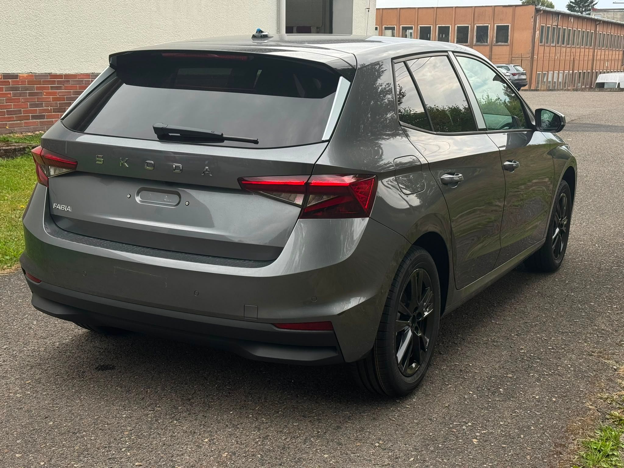Škoda Fabia, 1,0 TSI 85kW Dynamic - fotka 4