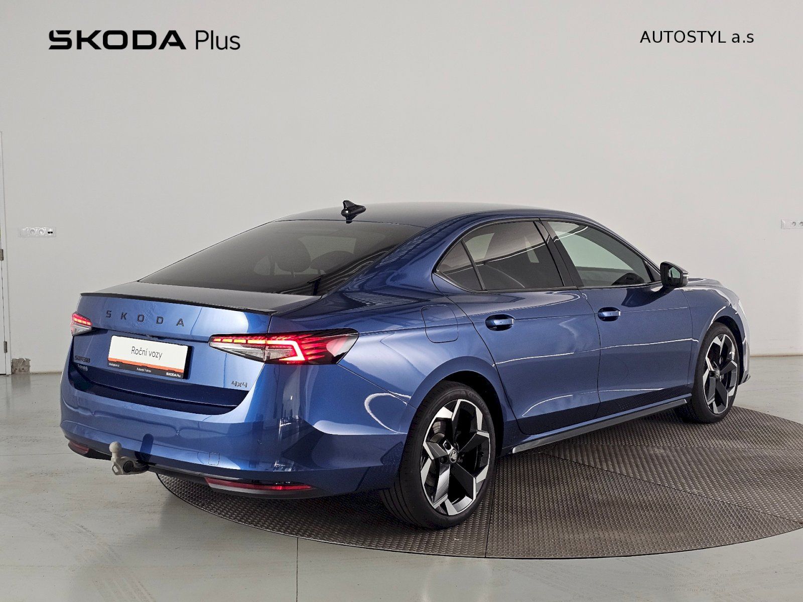 Škoda Superb, 2.0TDI 142kW 4X4 DSG Sportline - fotka 2