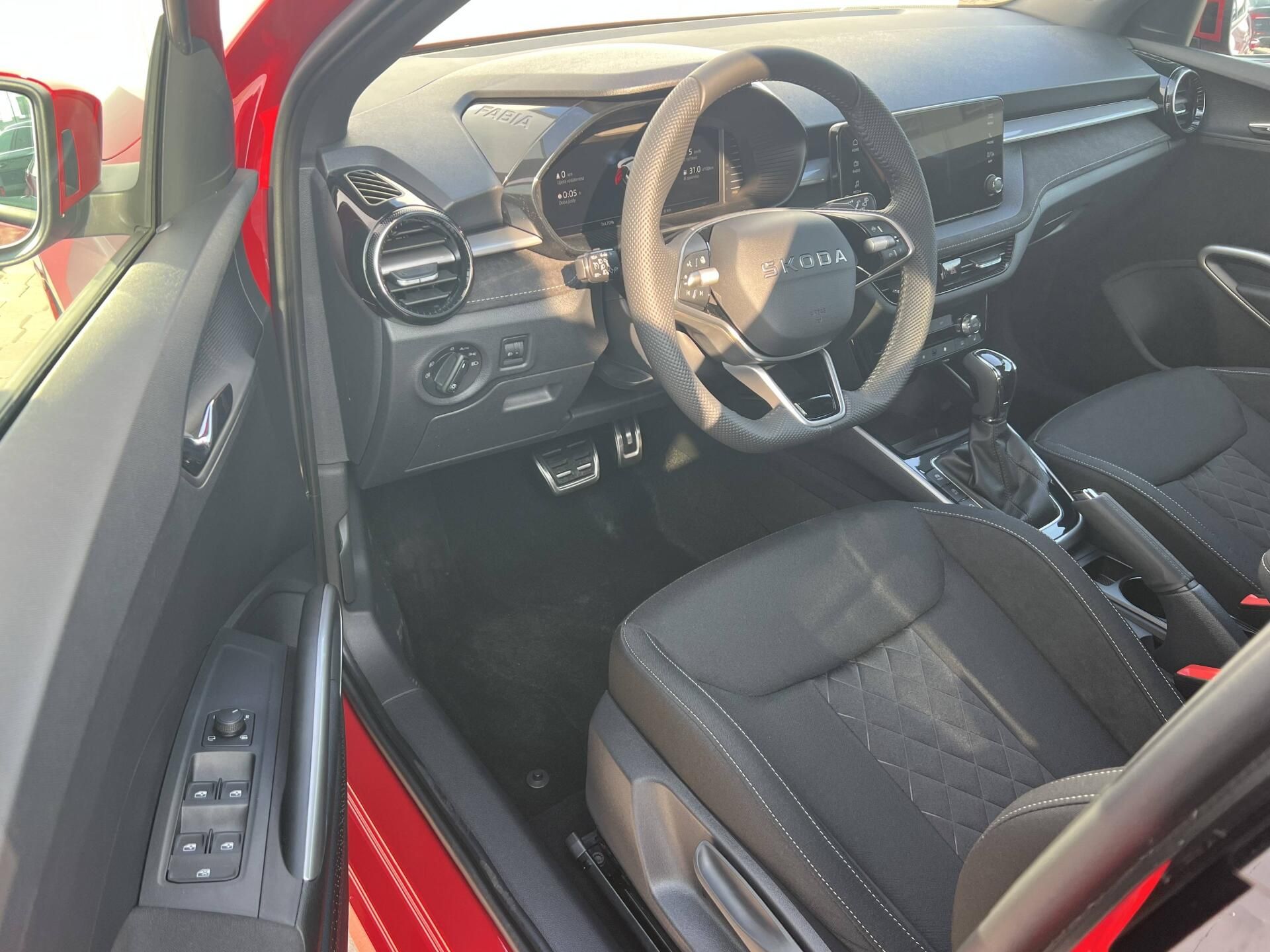 Škoda Fabia, Dynamic 7DSG 1,0TSI - fotka 3