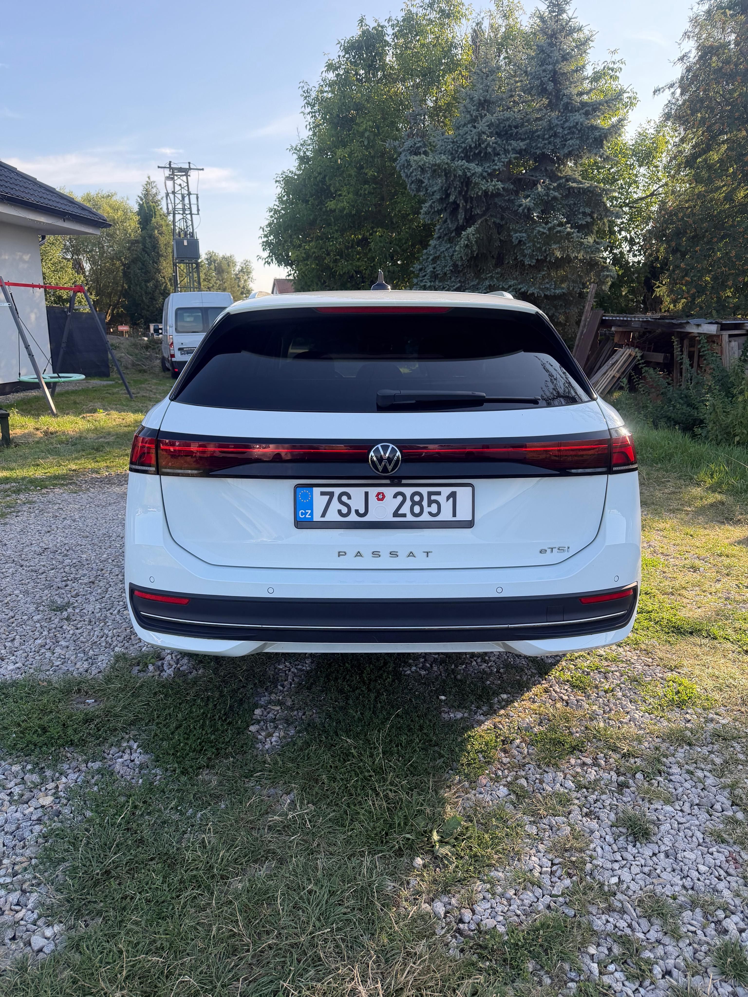 Volkswagen Passat, 1.5 eTSI Business 2025 Záruka - fotka 5